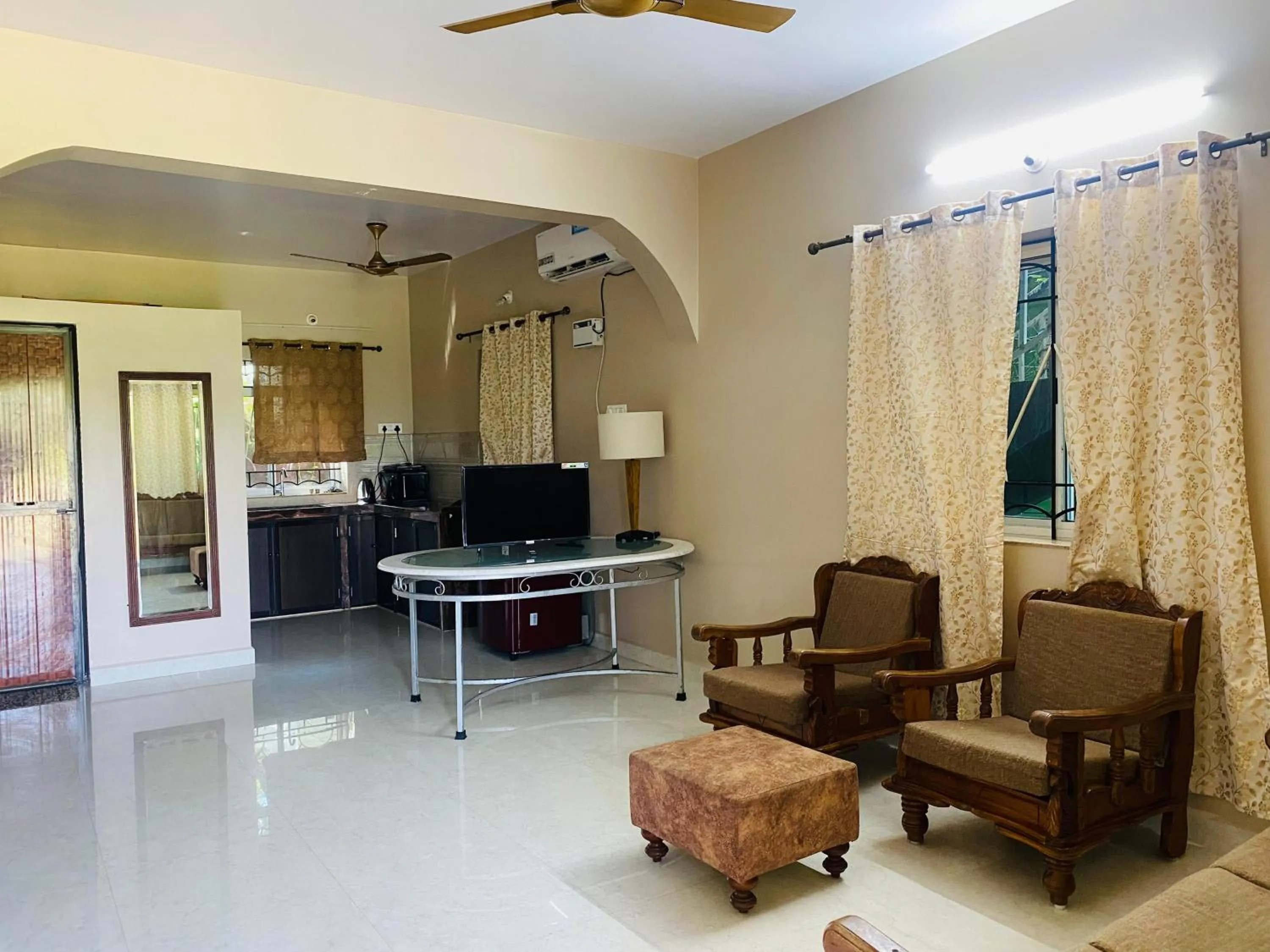 TV and multimedia in Nasya Beachside Cottages