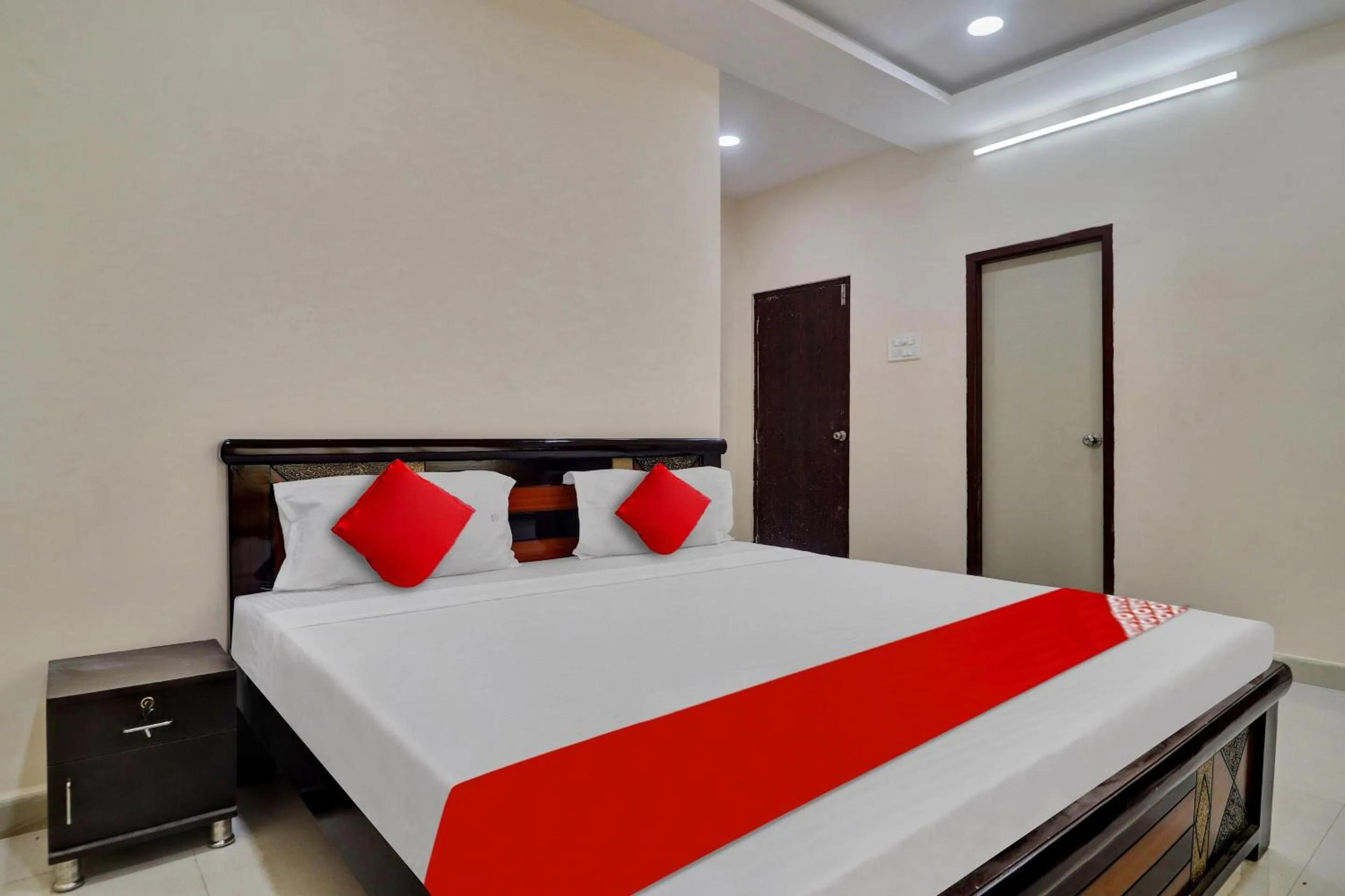 Bedroom, Bed in Hotel O Shri Ganesh Residency
