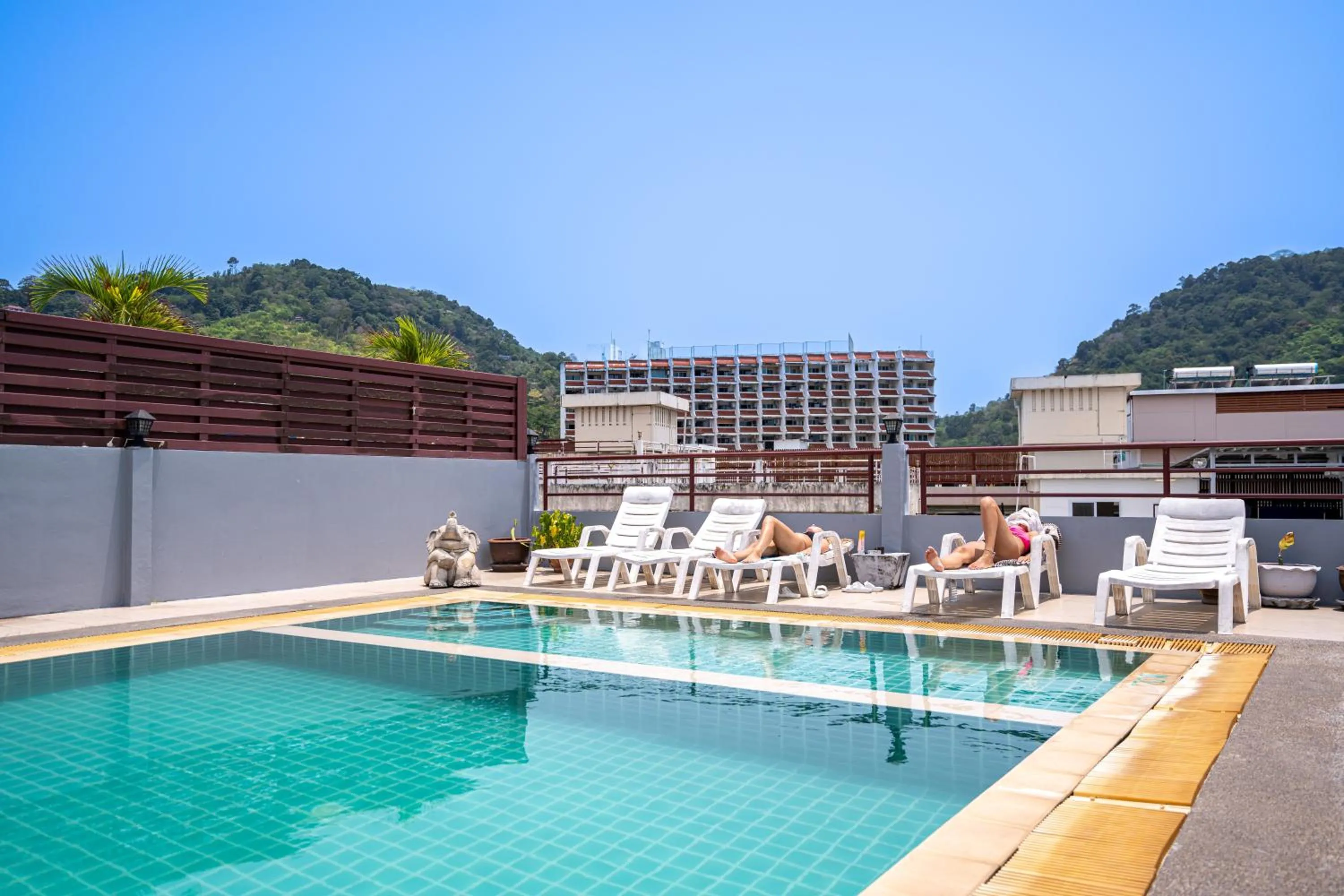 Swimming pool in Santi White House Patong