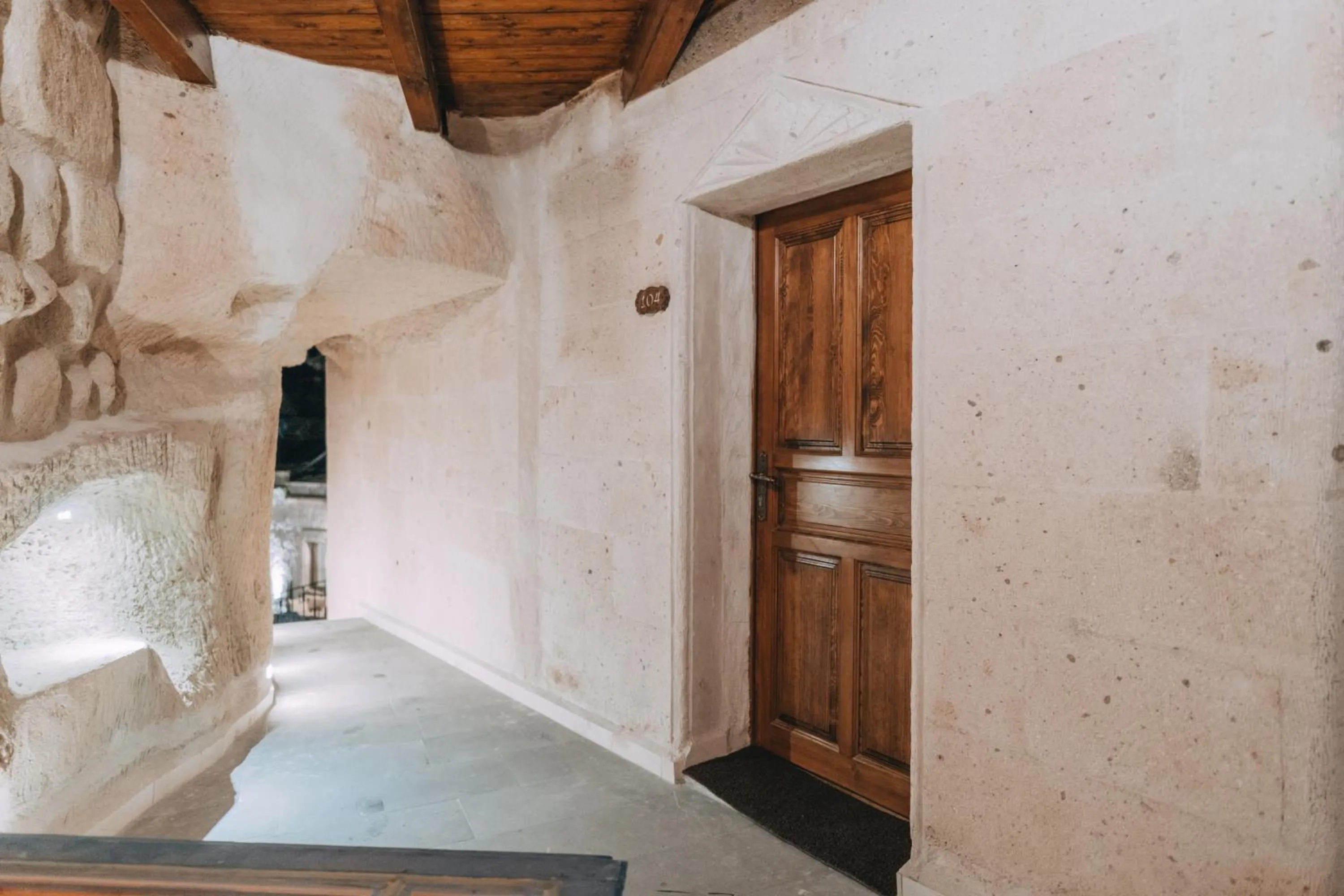 Seating area in Sora Cave Hotel