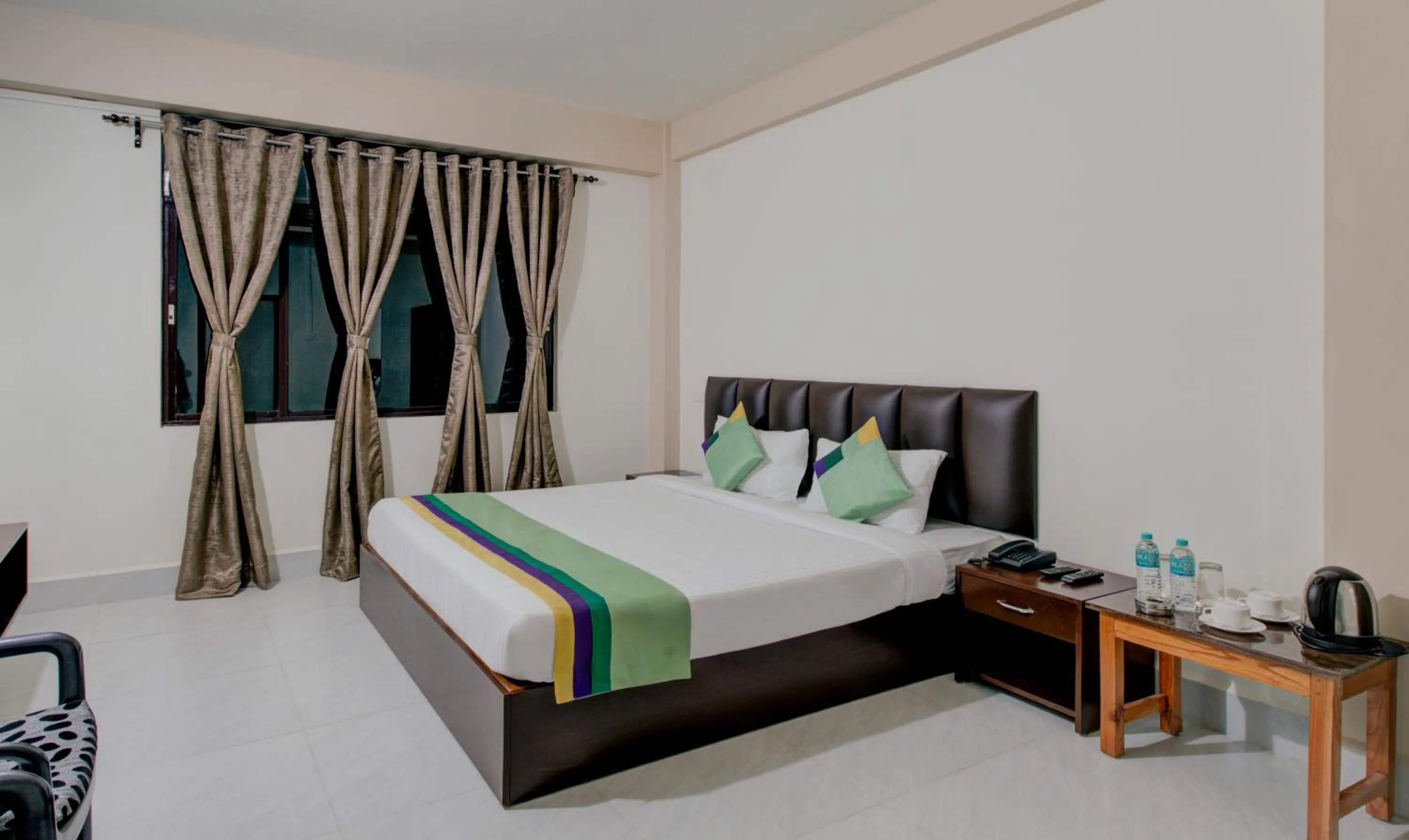 Bed in Treebo Staying Center