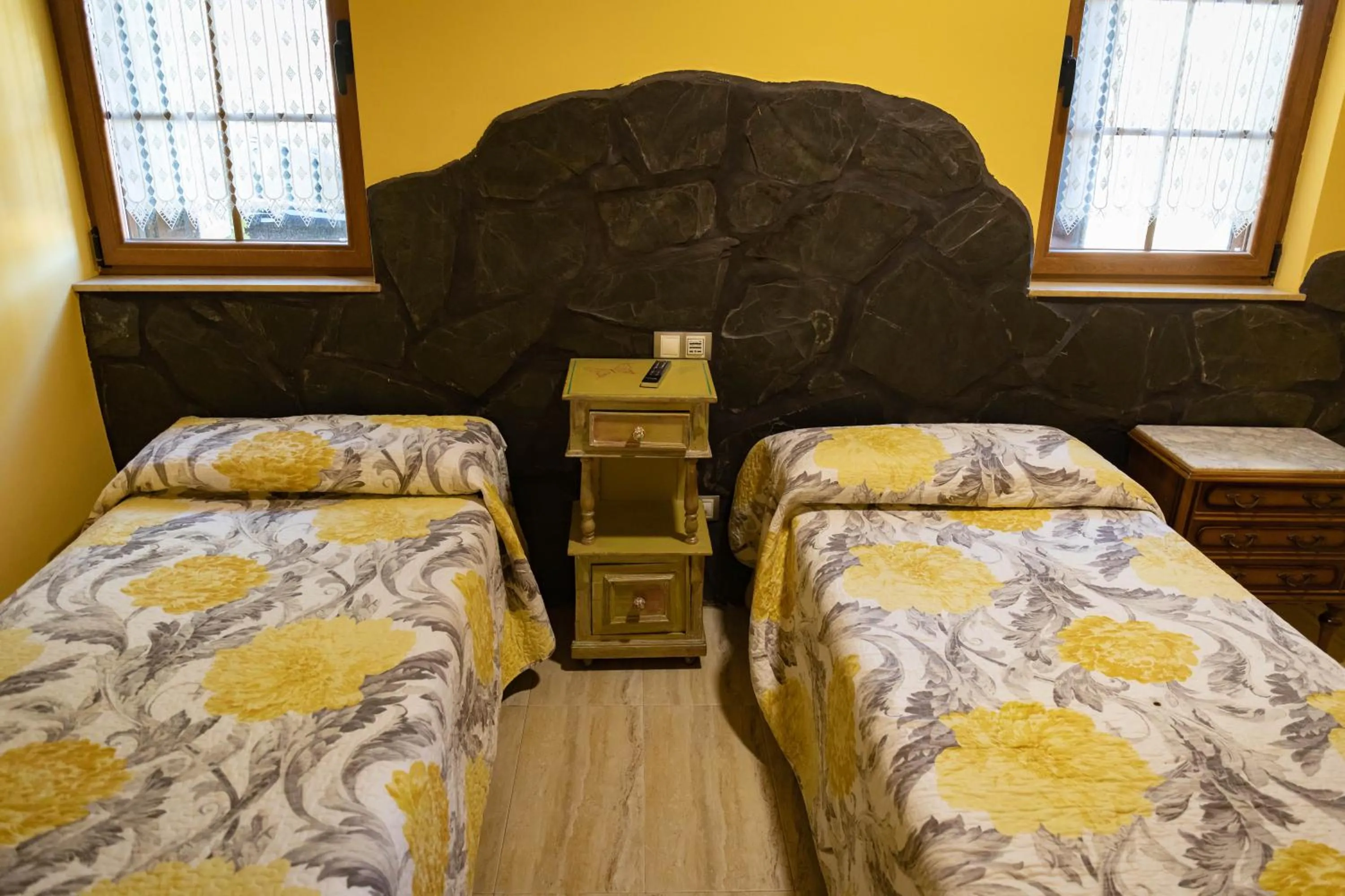 Bedroom, Bed in Hotel Un lugar en la Vecilla