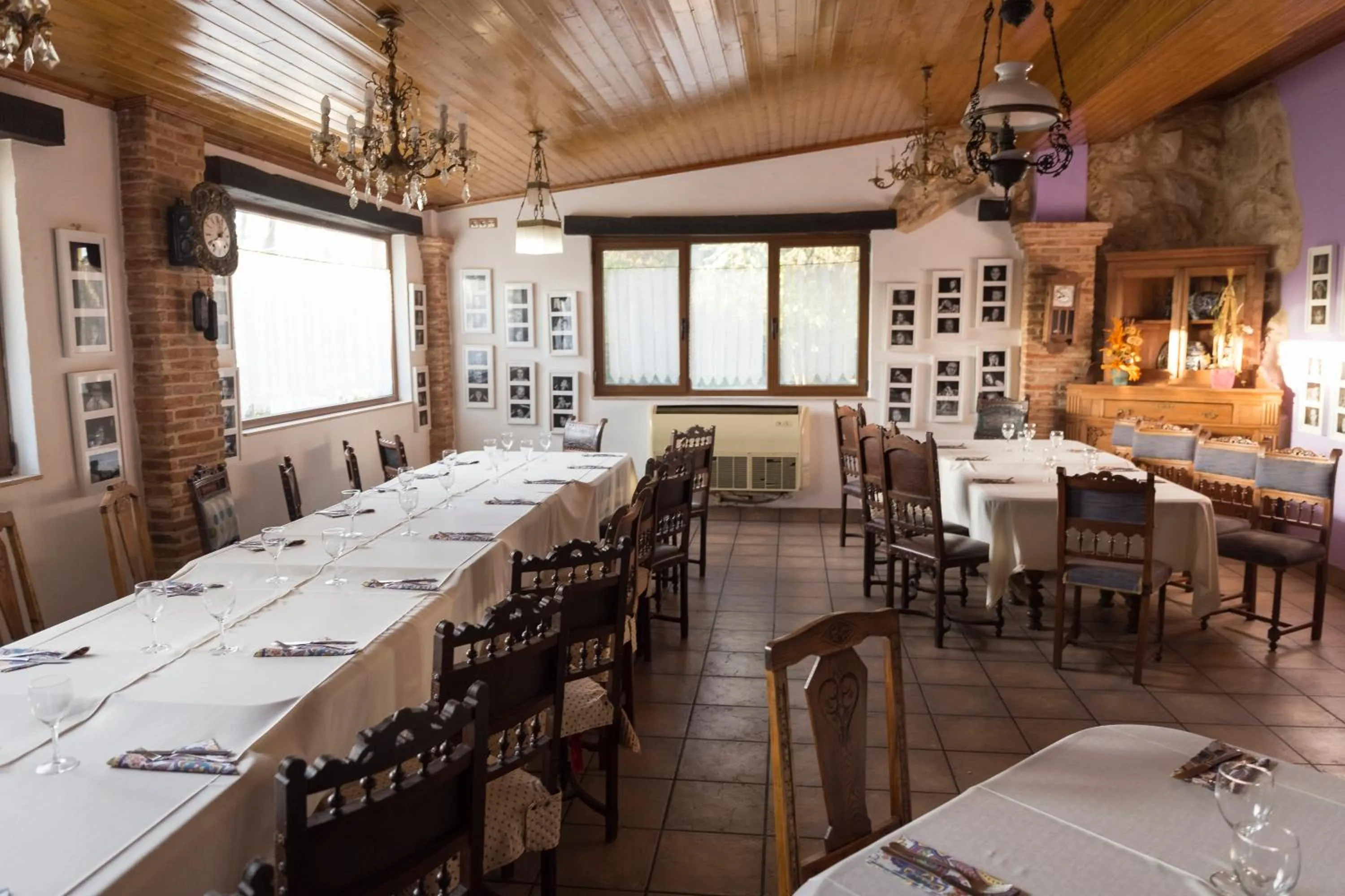 Restaurant/places to eat in Hotel Un lugar en la Vecilla