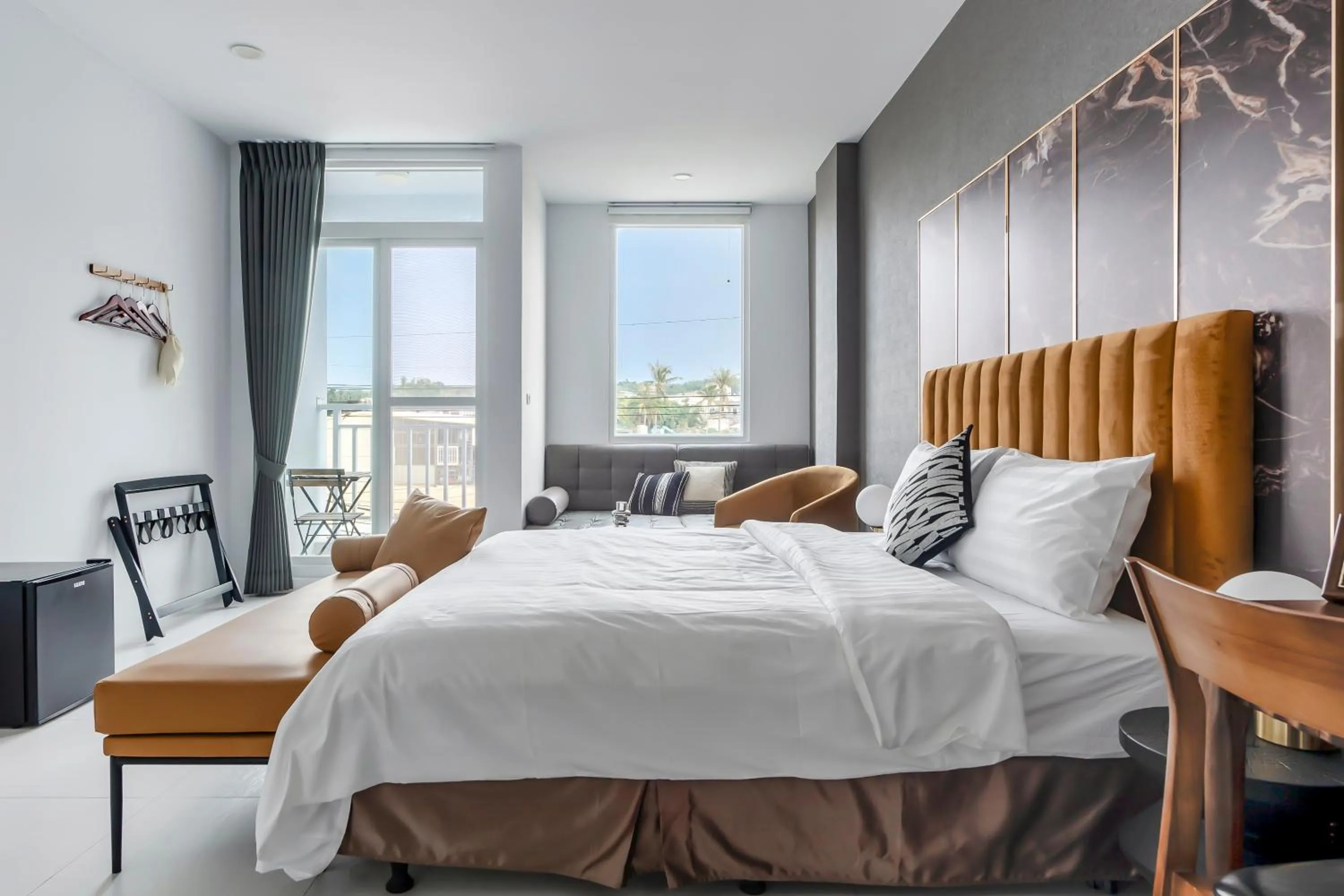 Photo of the whole room, Bed in Sunset Mu Style Inn