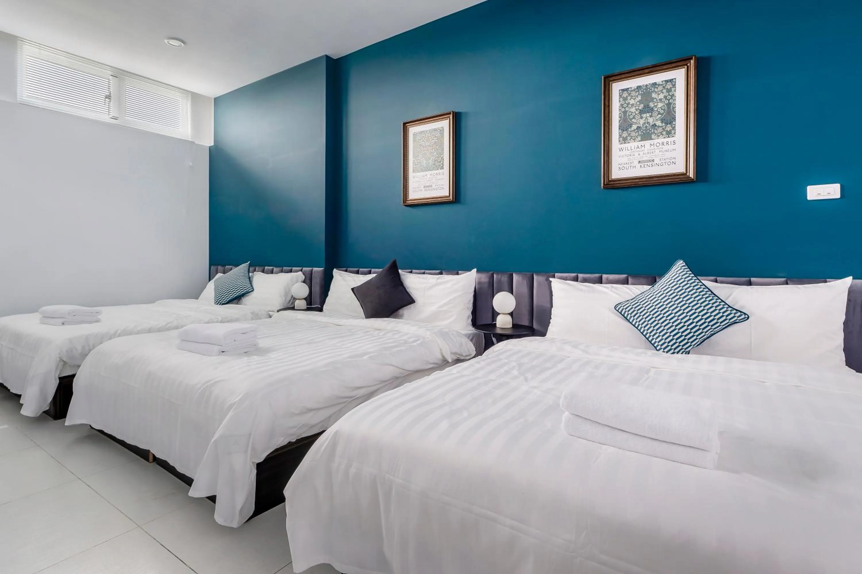 Photo of the whole room, Bed in Sunset Mu Style Inn