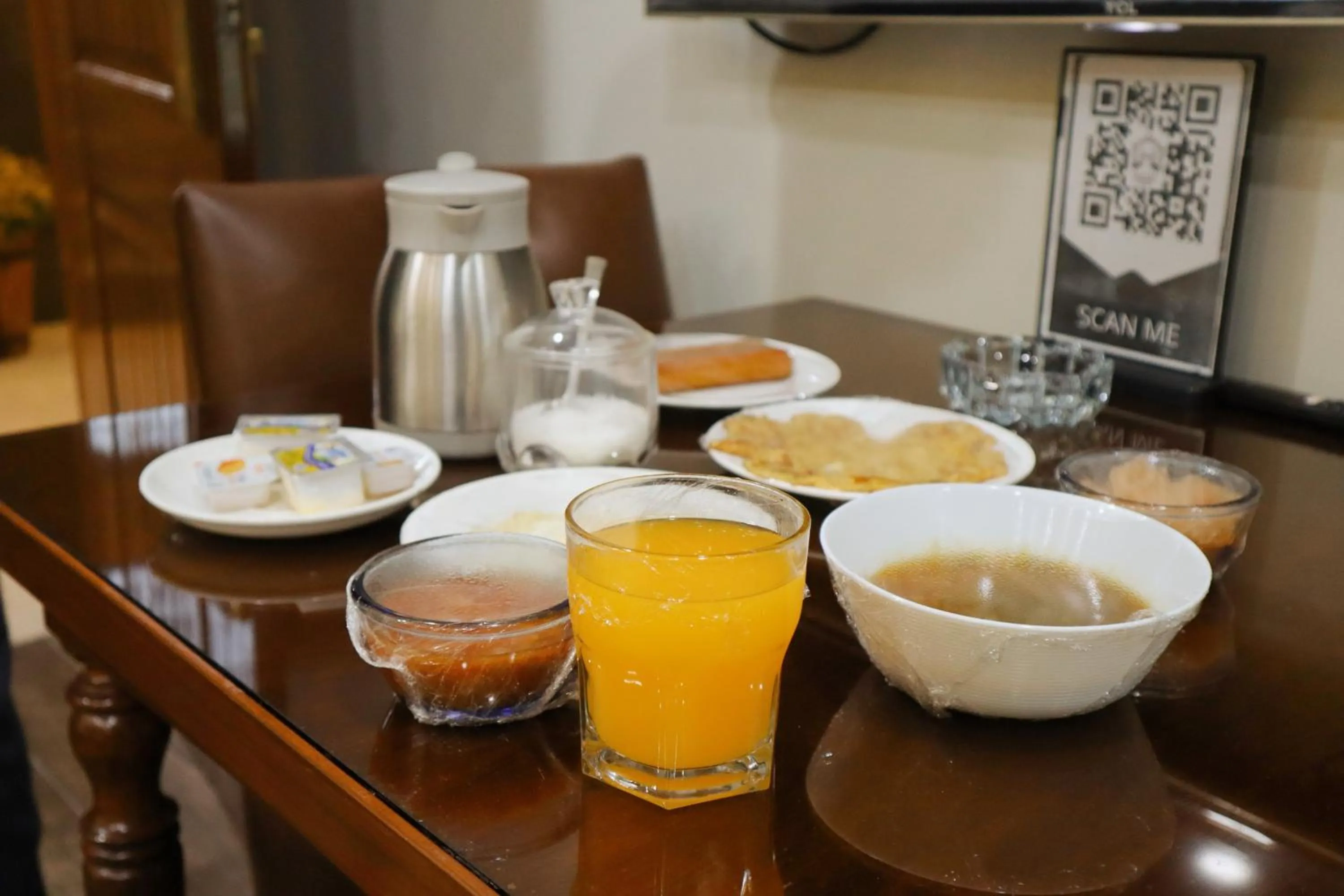 Food and drinks in Hayyat Luxury Hotel Suites