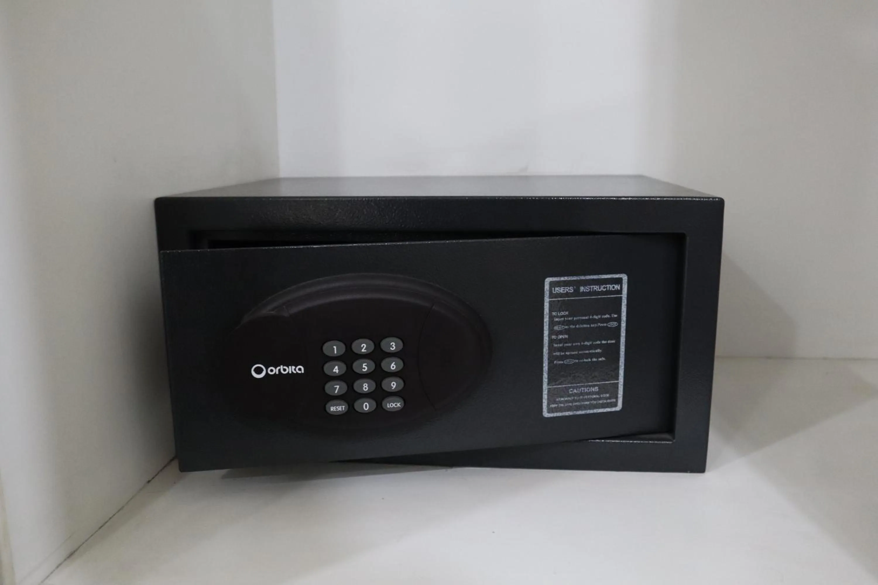 safe in Hayyat Luxury Hotel Suites