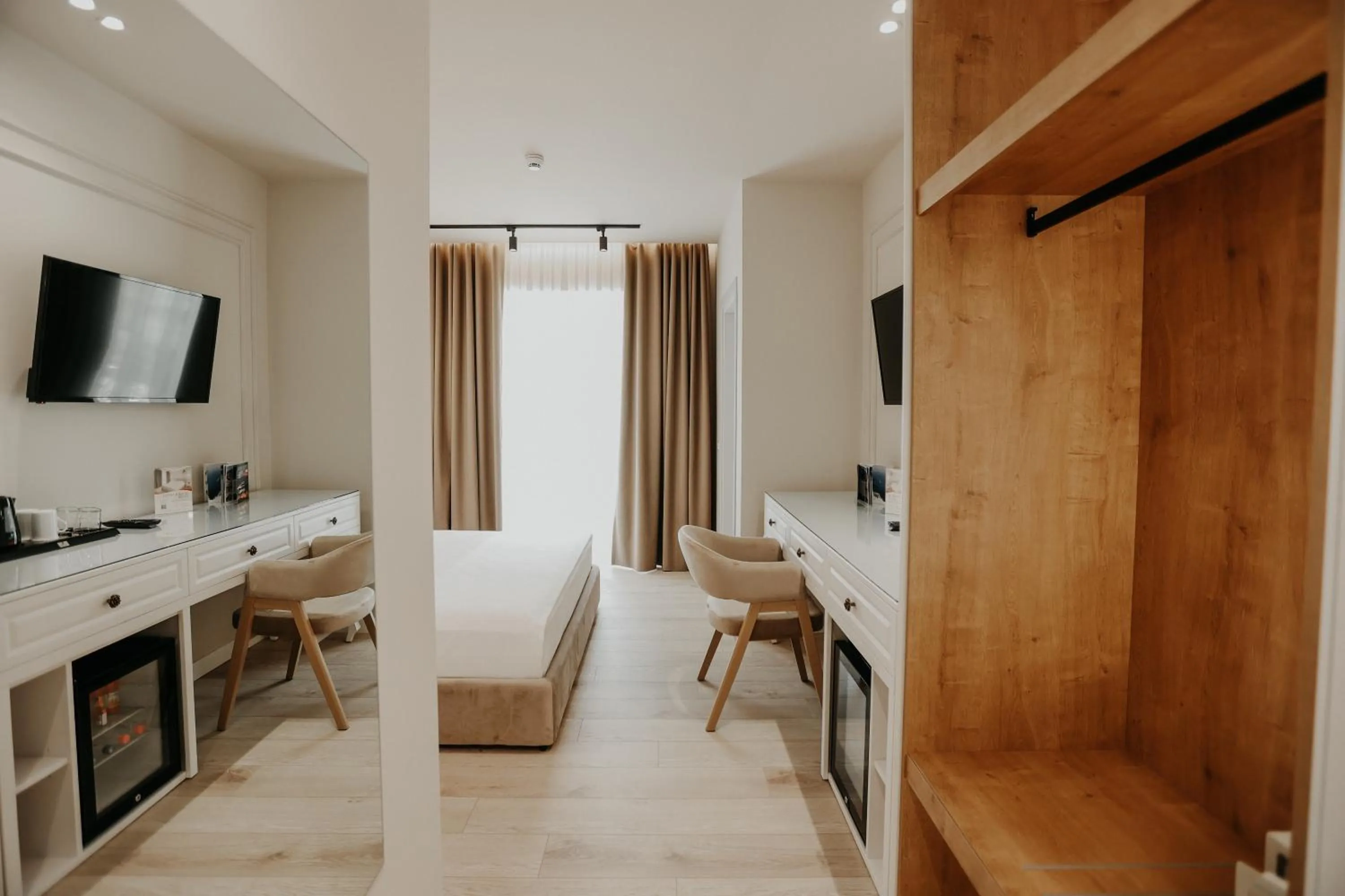 Photo of the whole room, Bed in Seaside Hotel