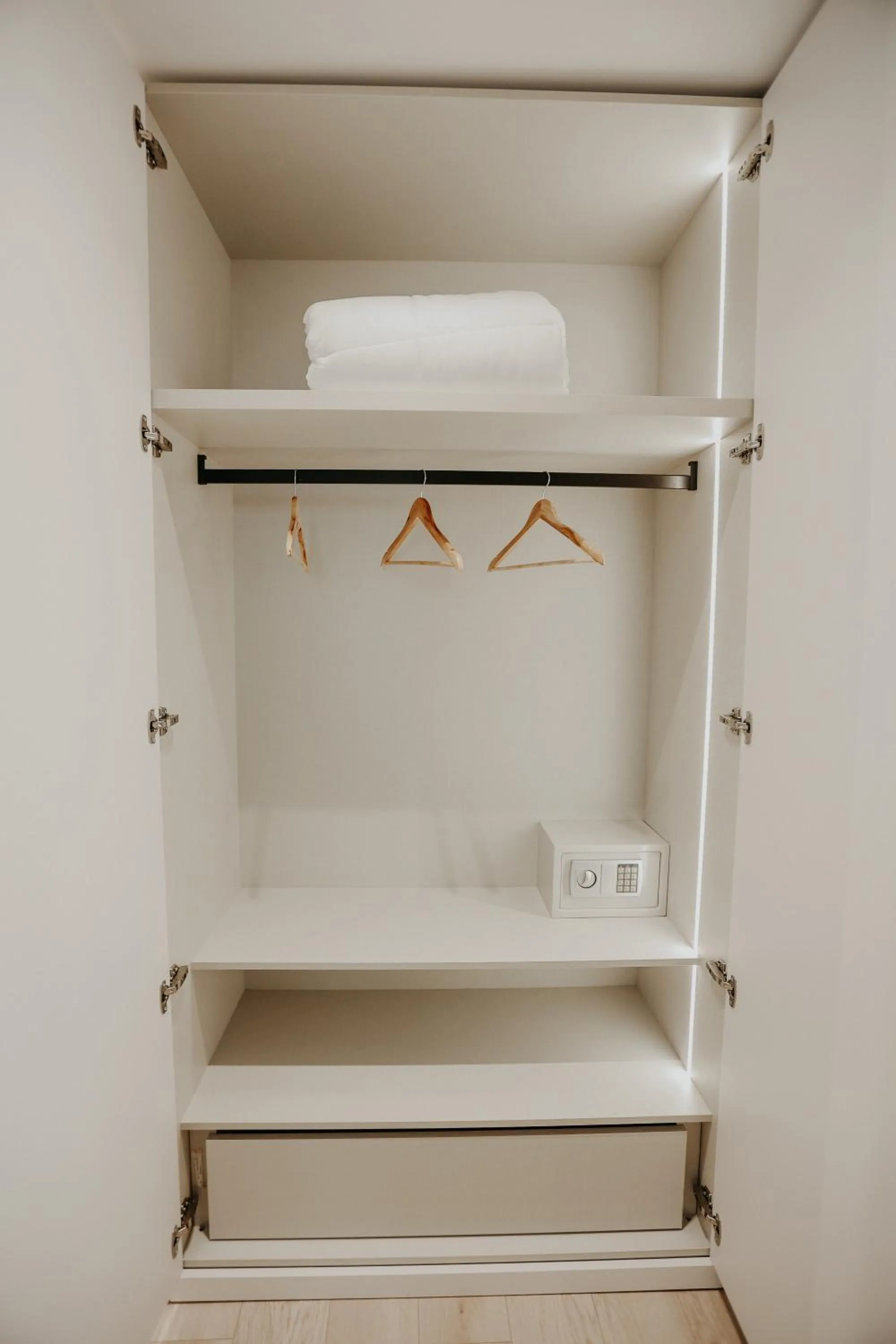 safe in Seaside Hotel