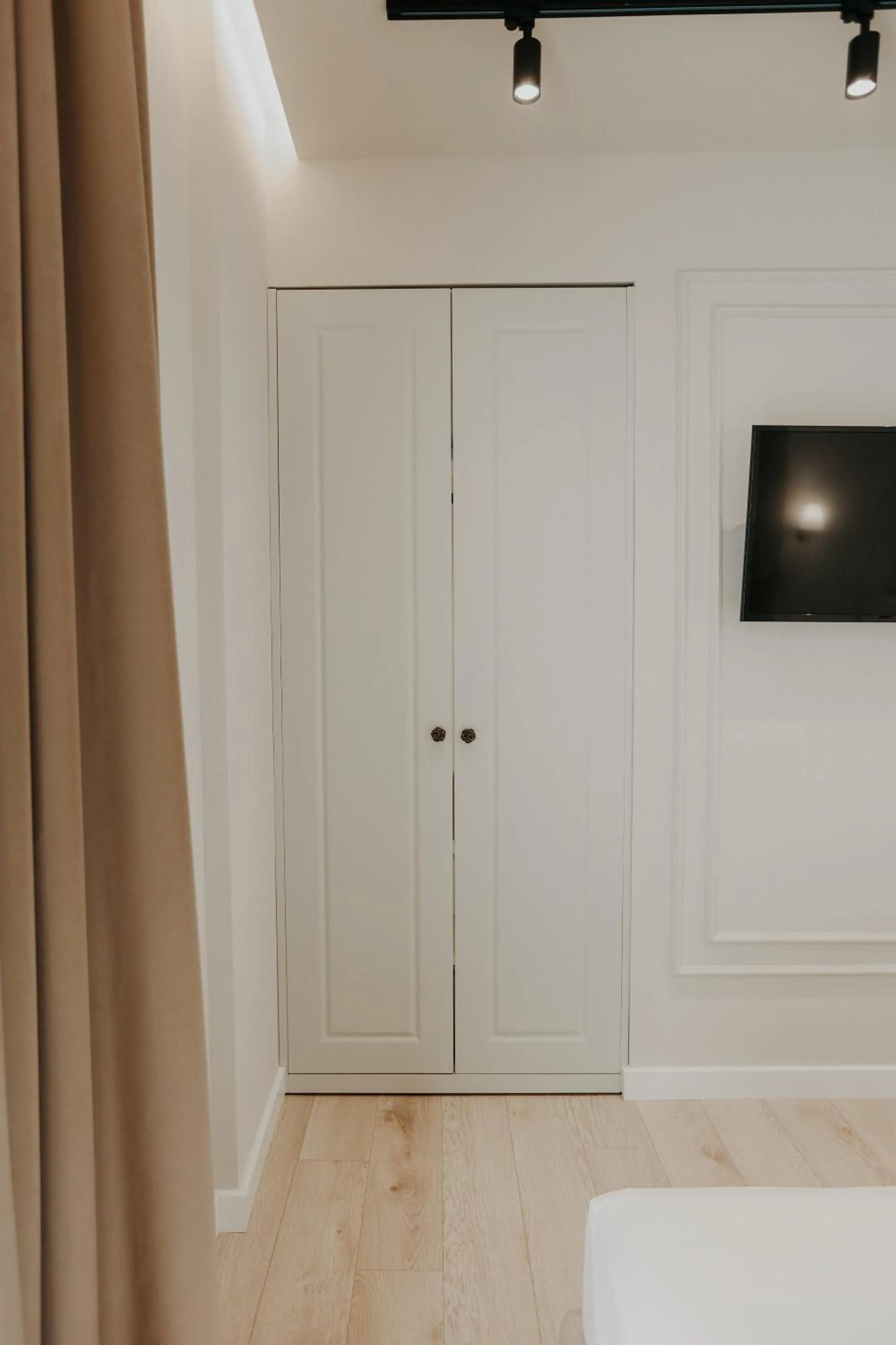 wardrobe, Bed in Seaside Hotel