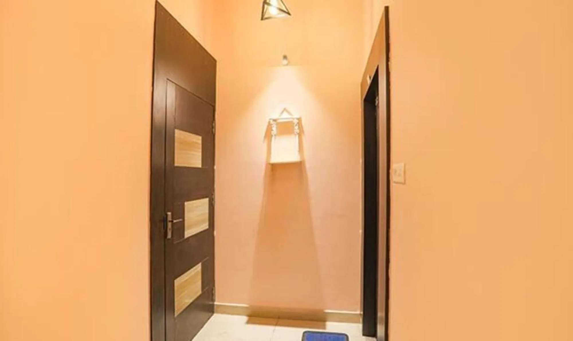 Lobby or reception in FabExpress Namaste Kashi - Dasaswamedh Ghat