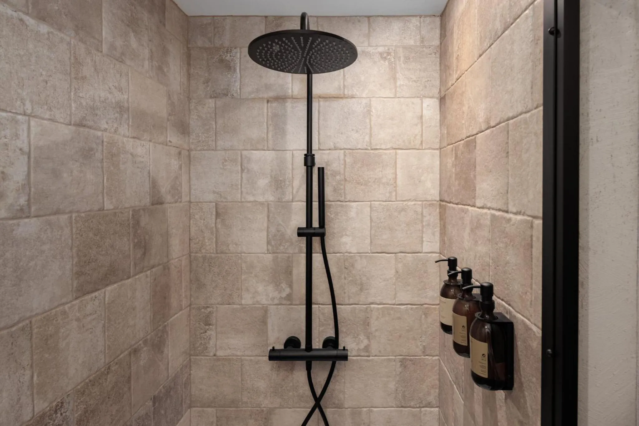 Hillview Hotel Grandvoir