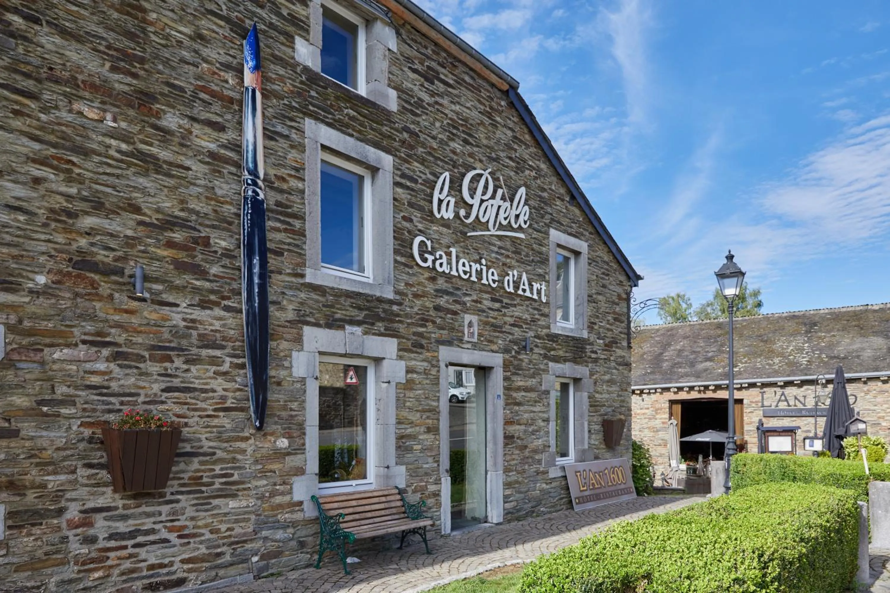 Area and facilities in Hillview Hotel Grandvoir