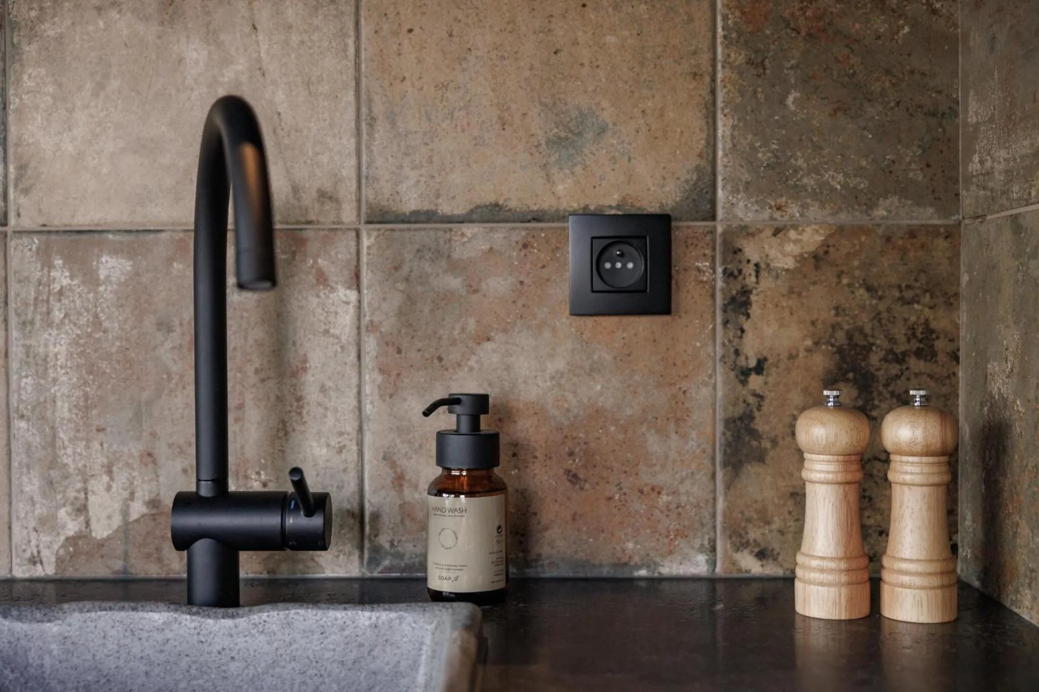 Hillview Hotel Grandvoir