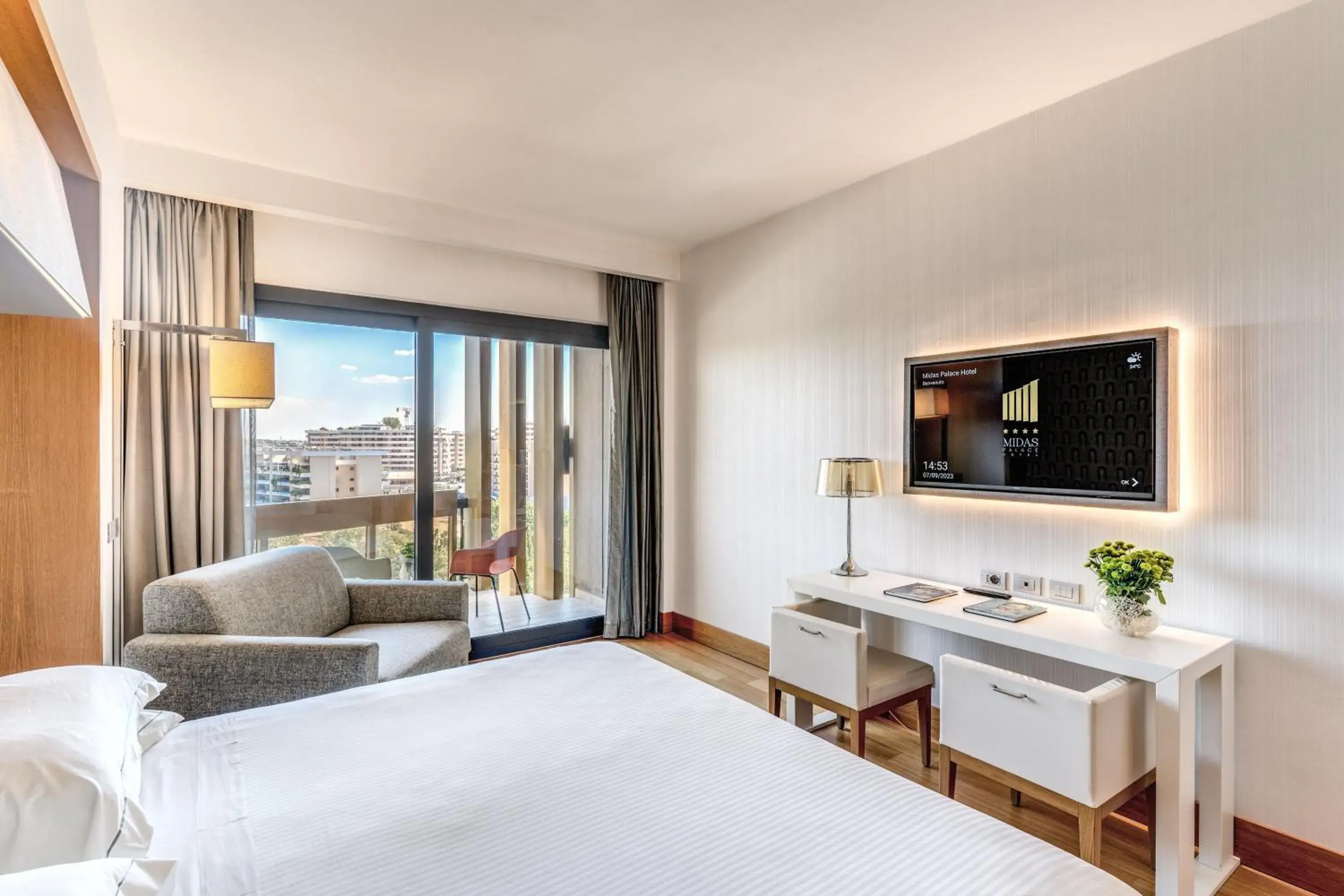 Superior Double or Twin Room in Hotel Midas Roma - A member of Barcelo Hotel Group Superior Double or Twin Room in Hotel Midas Roma - A member of Barcelo Hotel Group