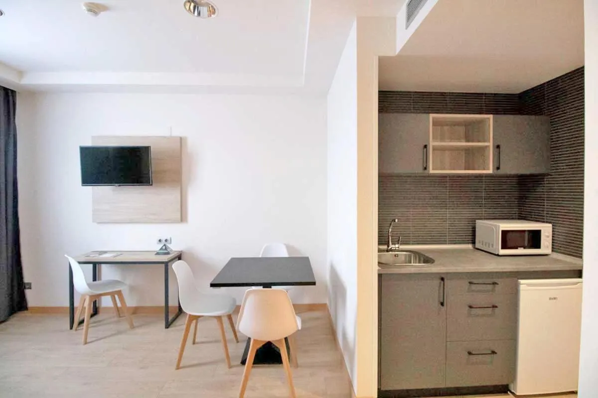 Kitchen or kitchenette in Alda Valladolid Sur