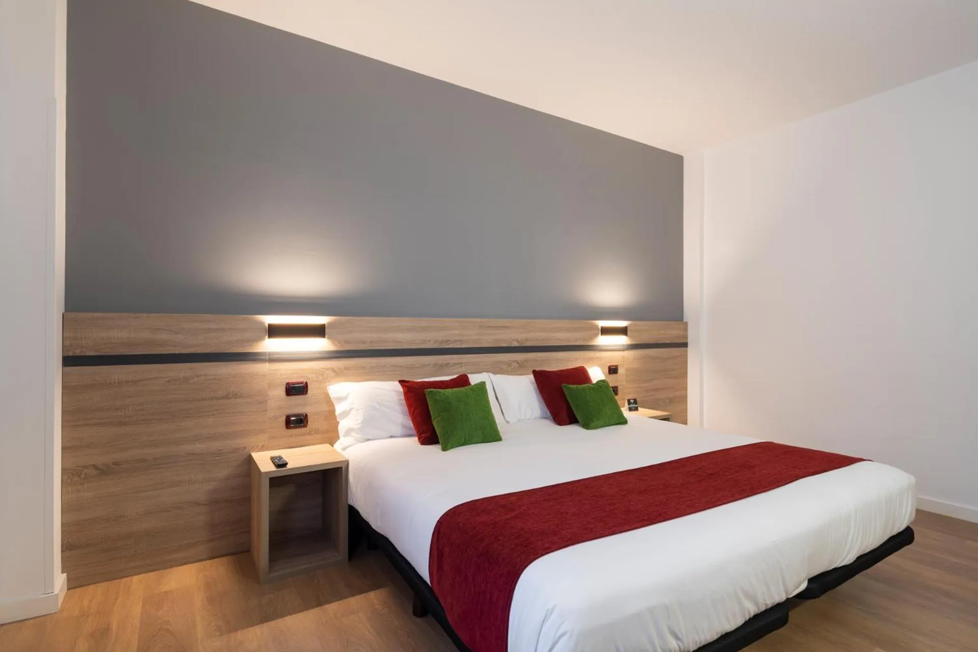 Bedroom, Bed in Hotel Alda Malvasía