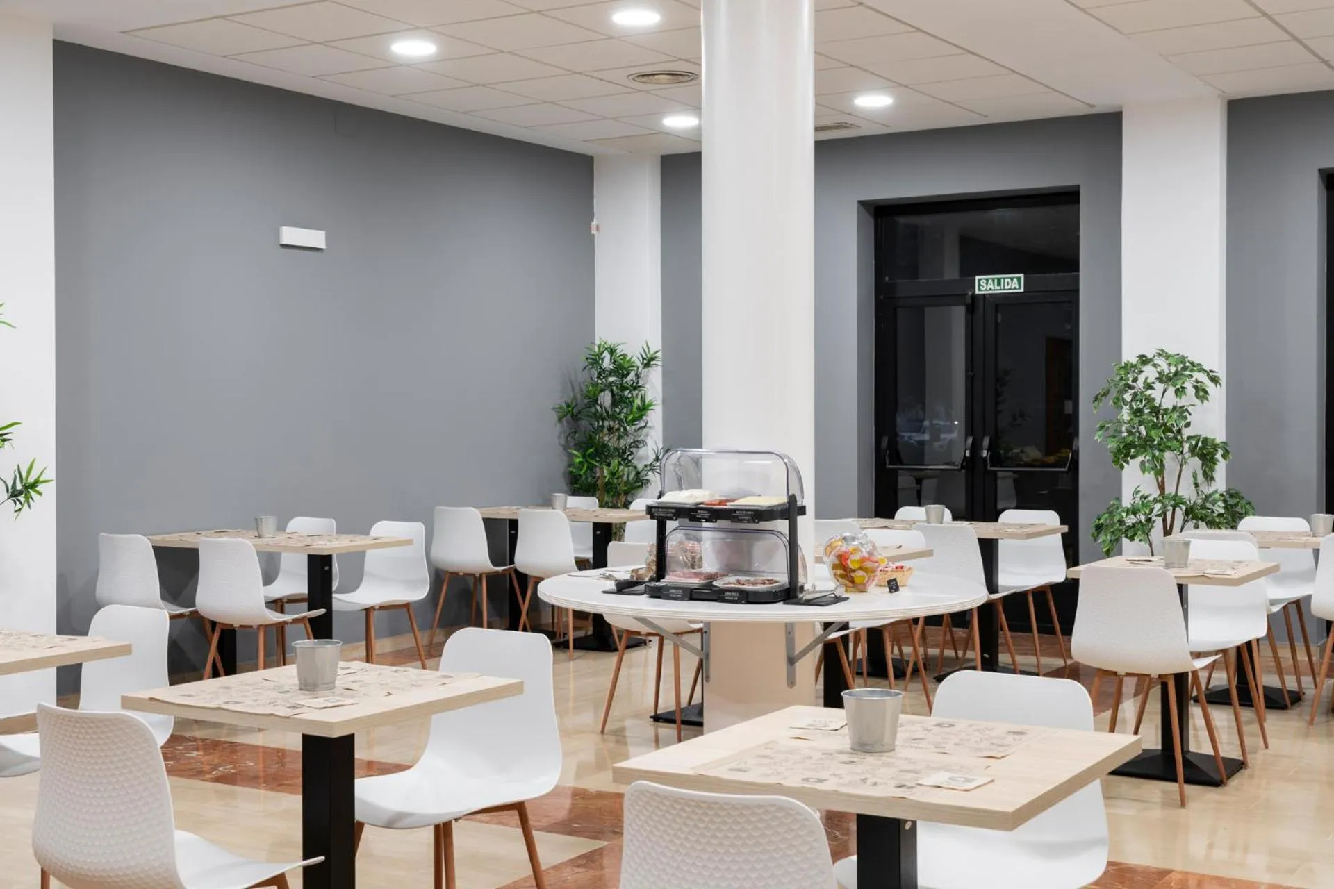 Breakfast in Hotel Alda Malvasía