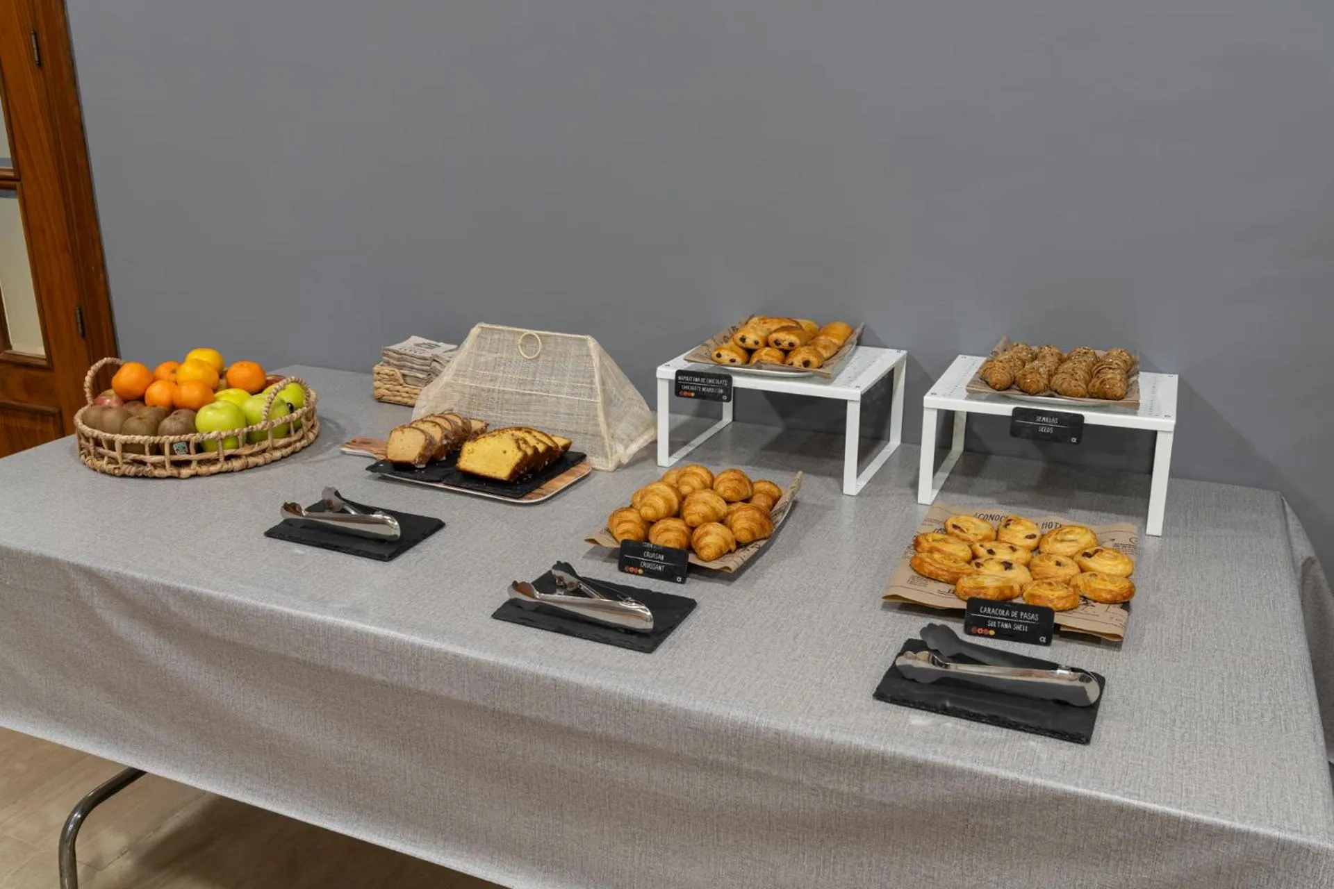 Breakfast in Hotel Alda Malvasía