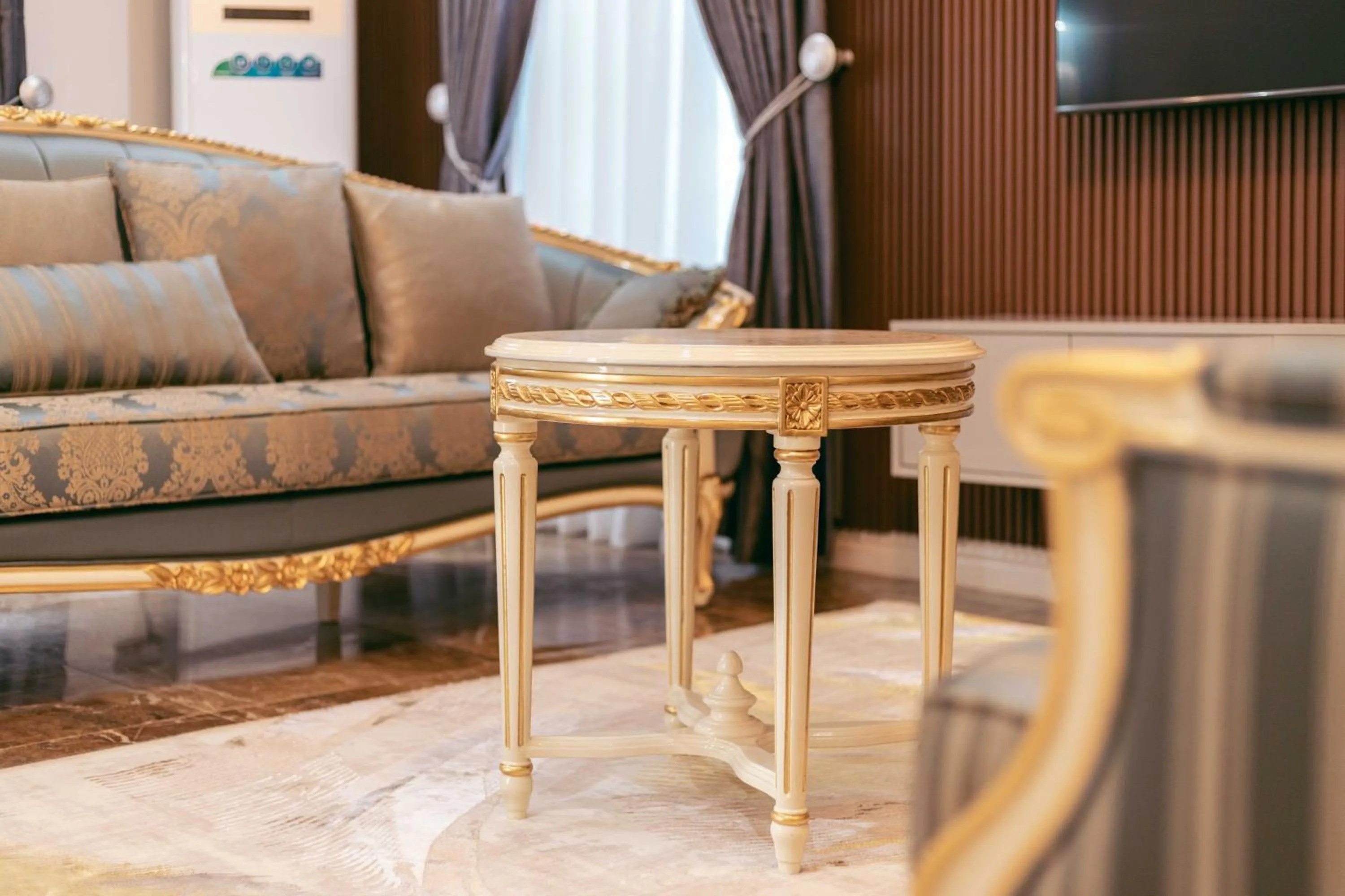 Seating area in Phoenix Luxury Apartments