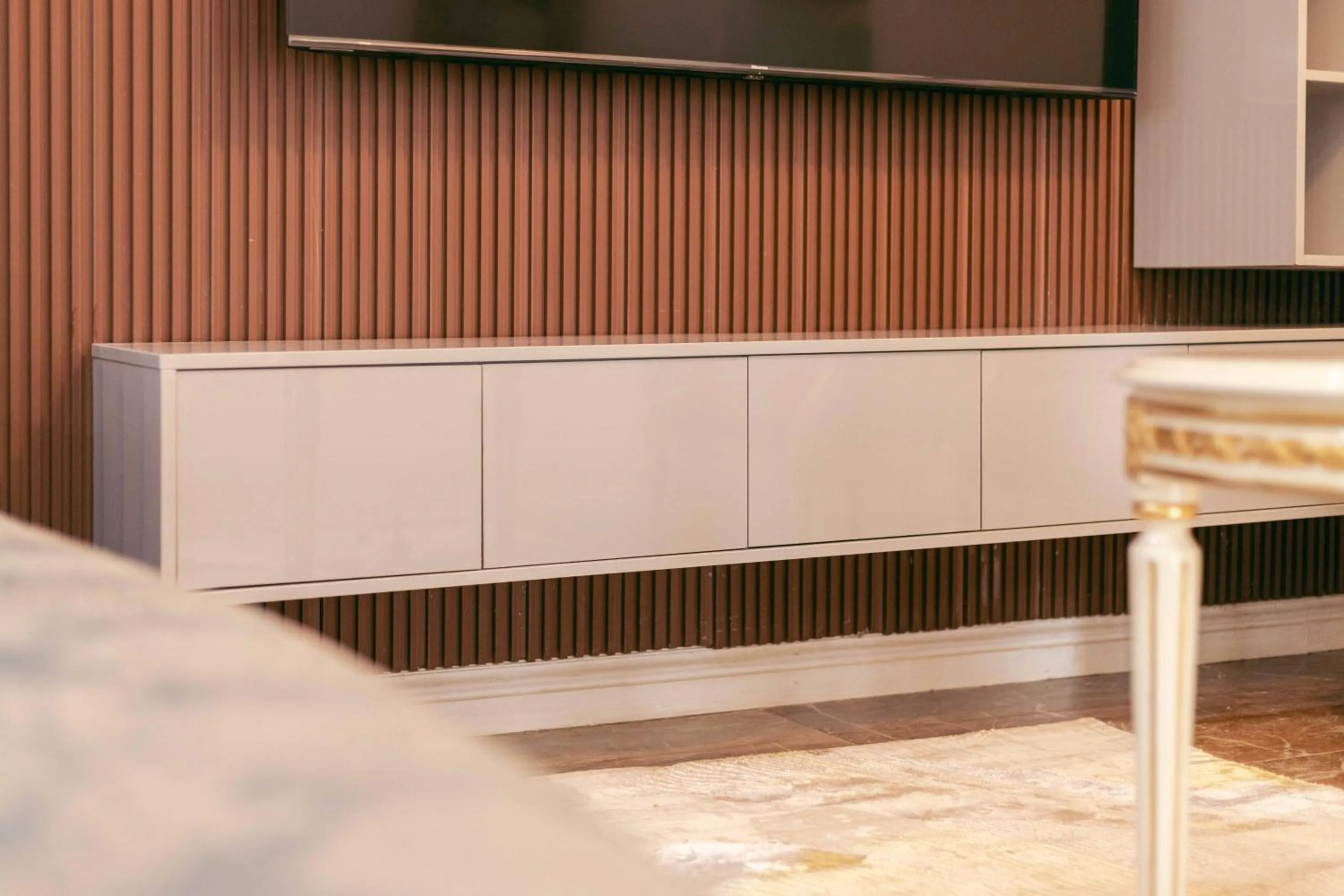 TV and multimedia in Phoenix Luxury Apartments