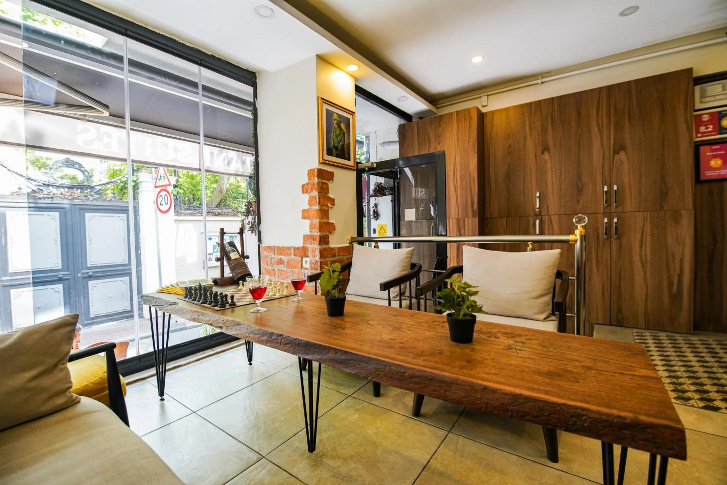 Lobby or reception in MITANI SUITES