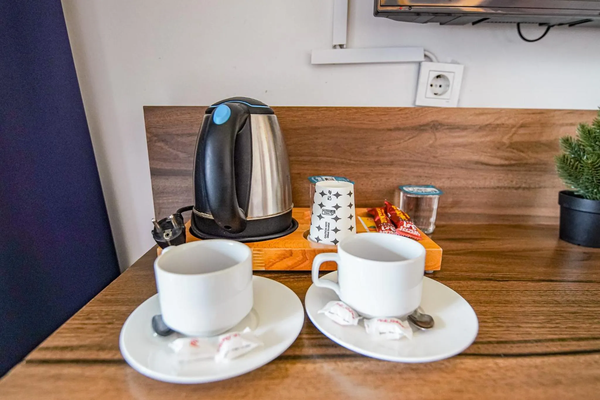 Coffee/tea facilities in MITANI SUITES