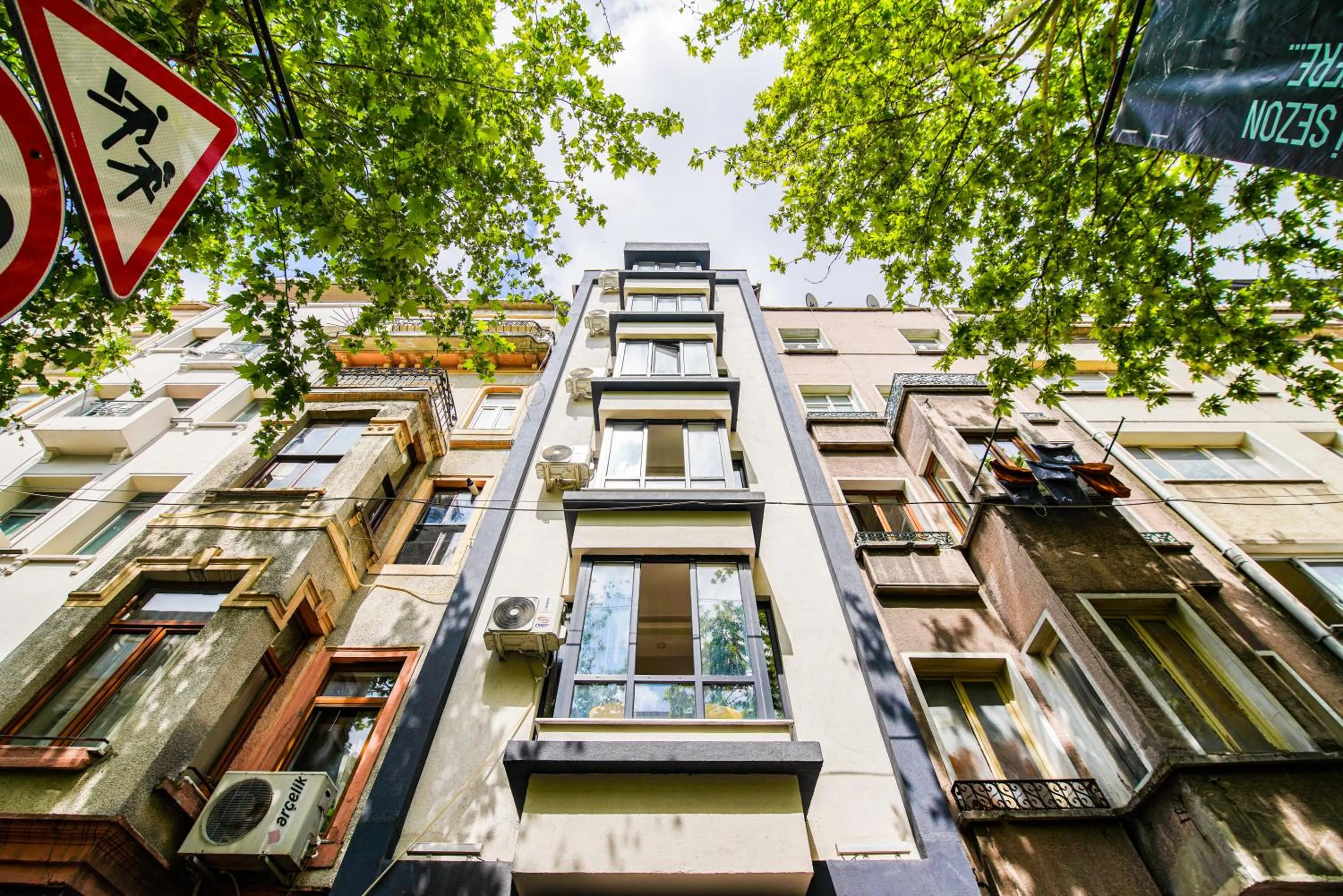 Property building in MITANI SUITES