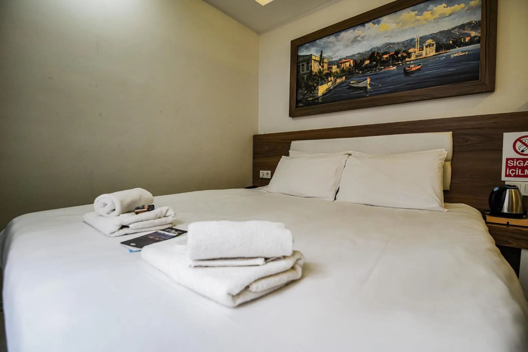 Bed in MITANI SUITES