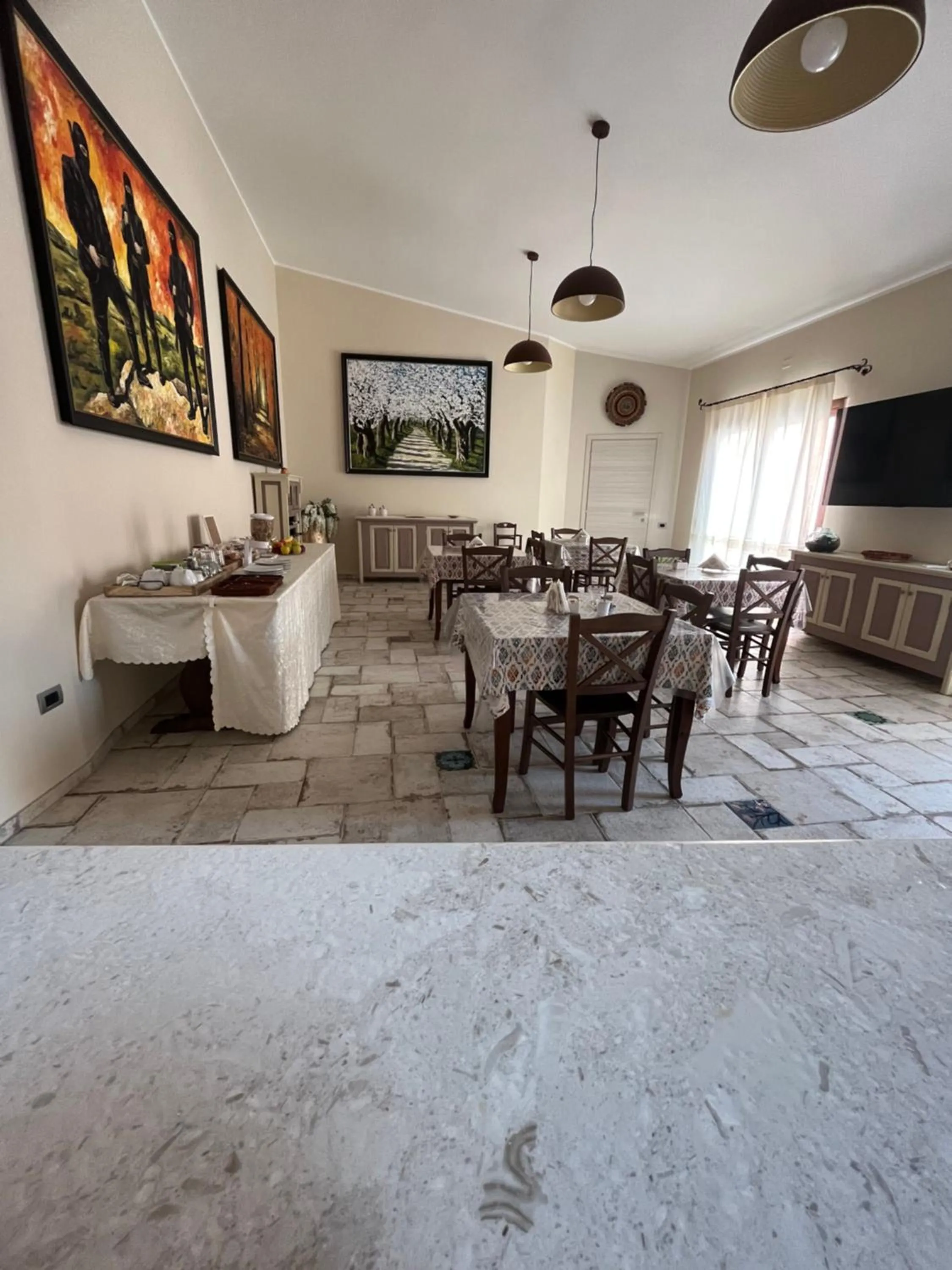 Restaurant/Places to Eat in B&B Il Mandorlo