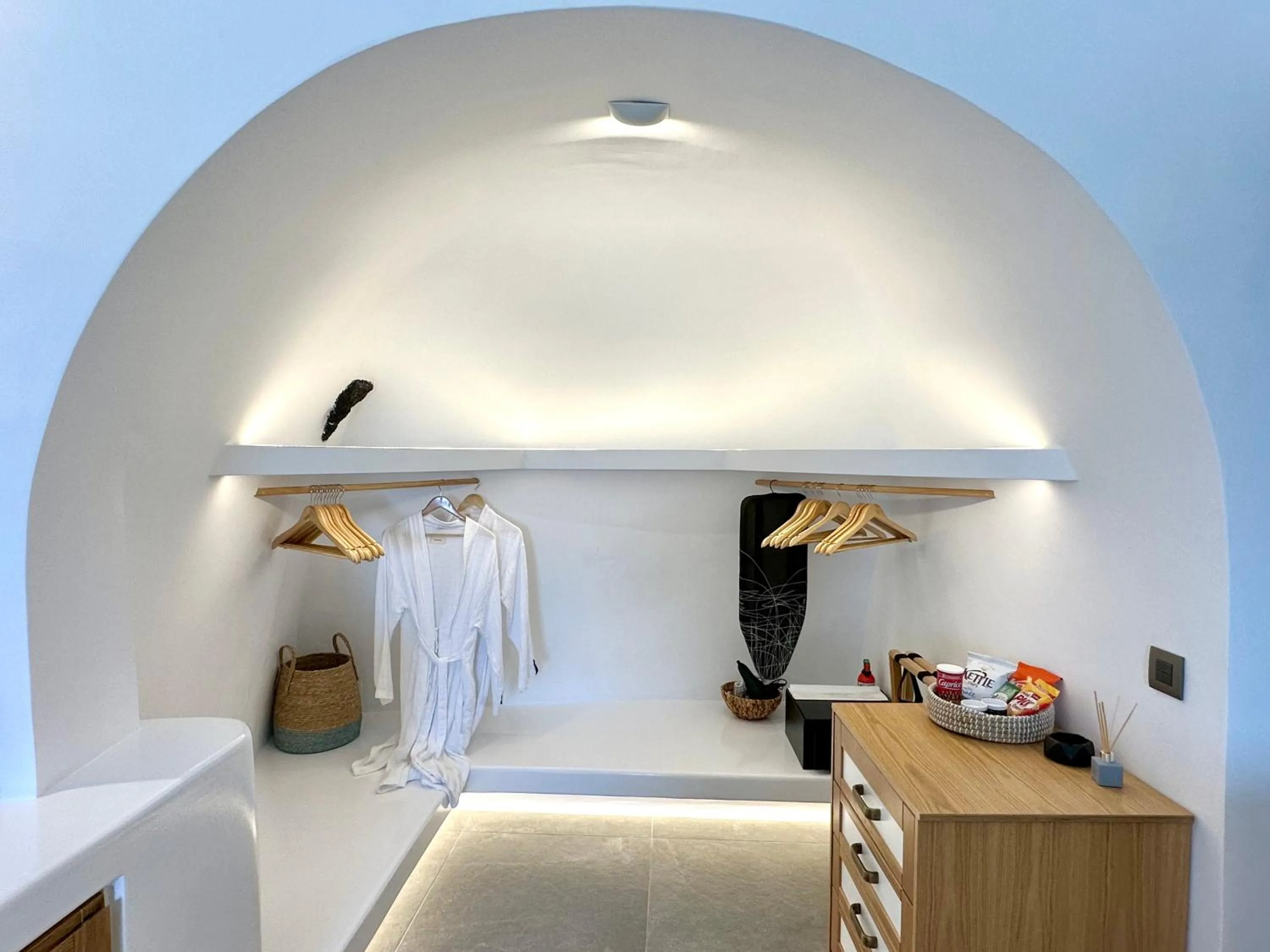 Bedroom, Bed in Eteoro Suites