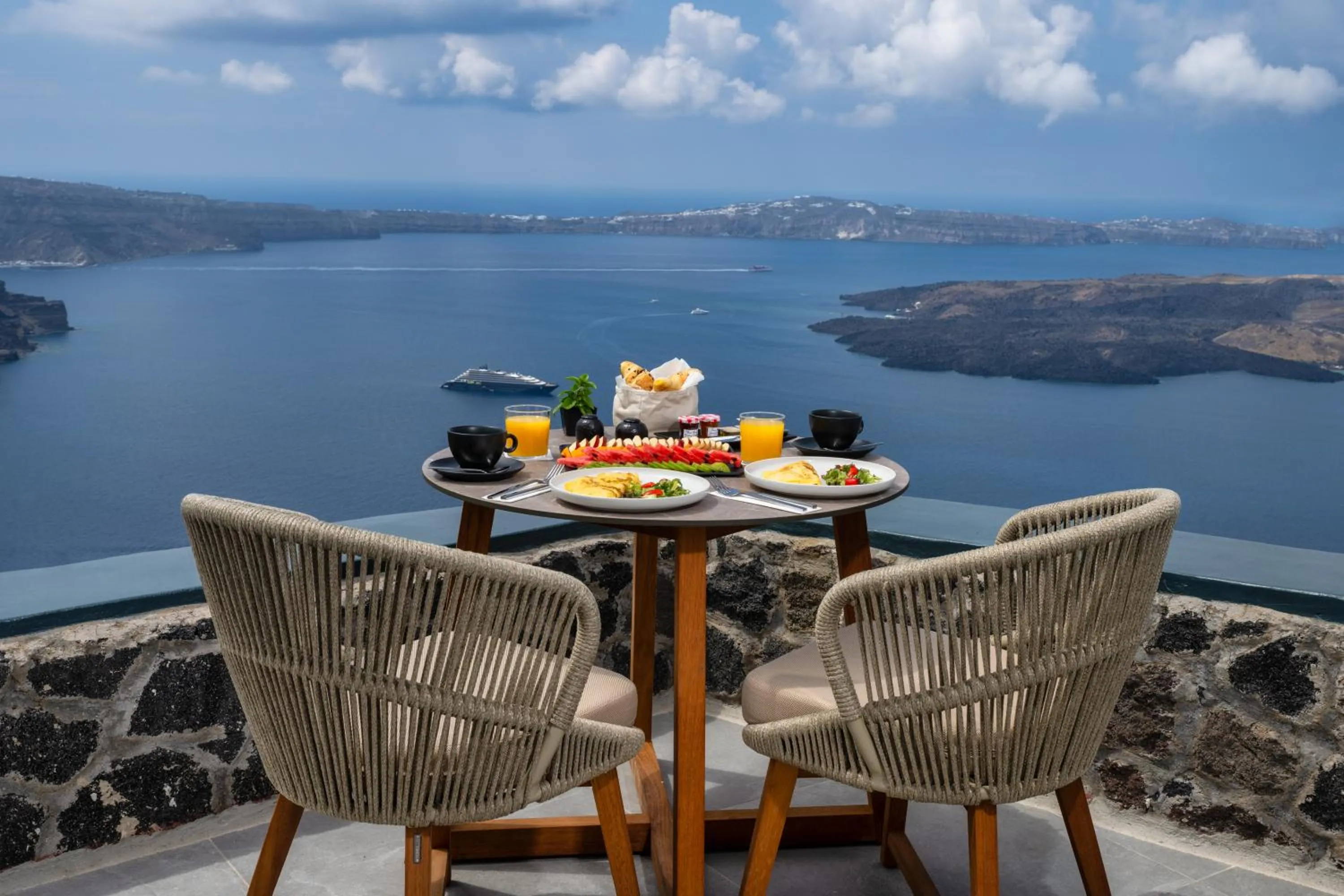 Breakfast in Eteoro Suites
