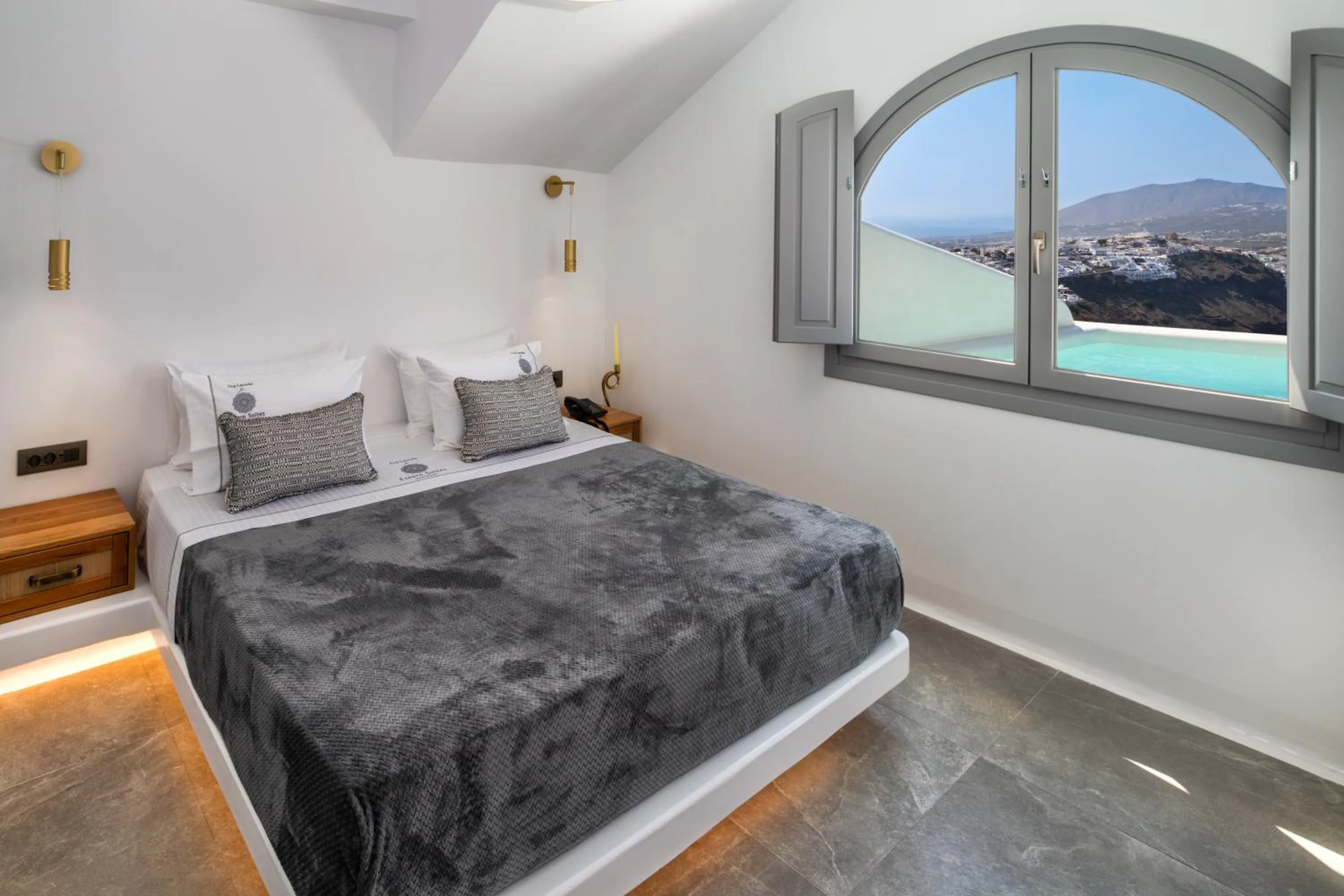 Bed in Eteoro Suites