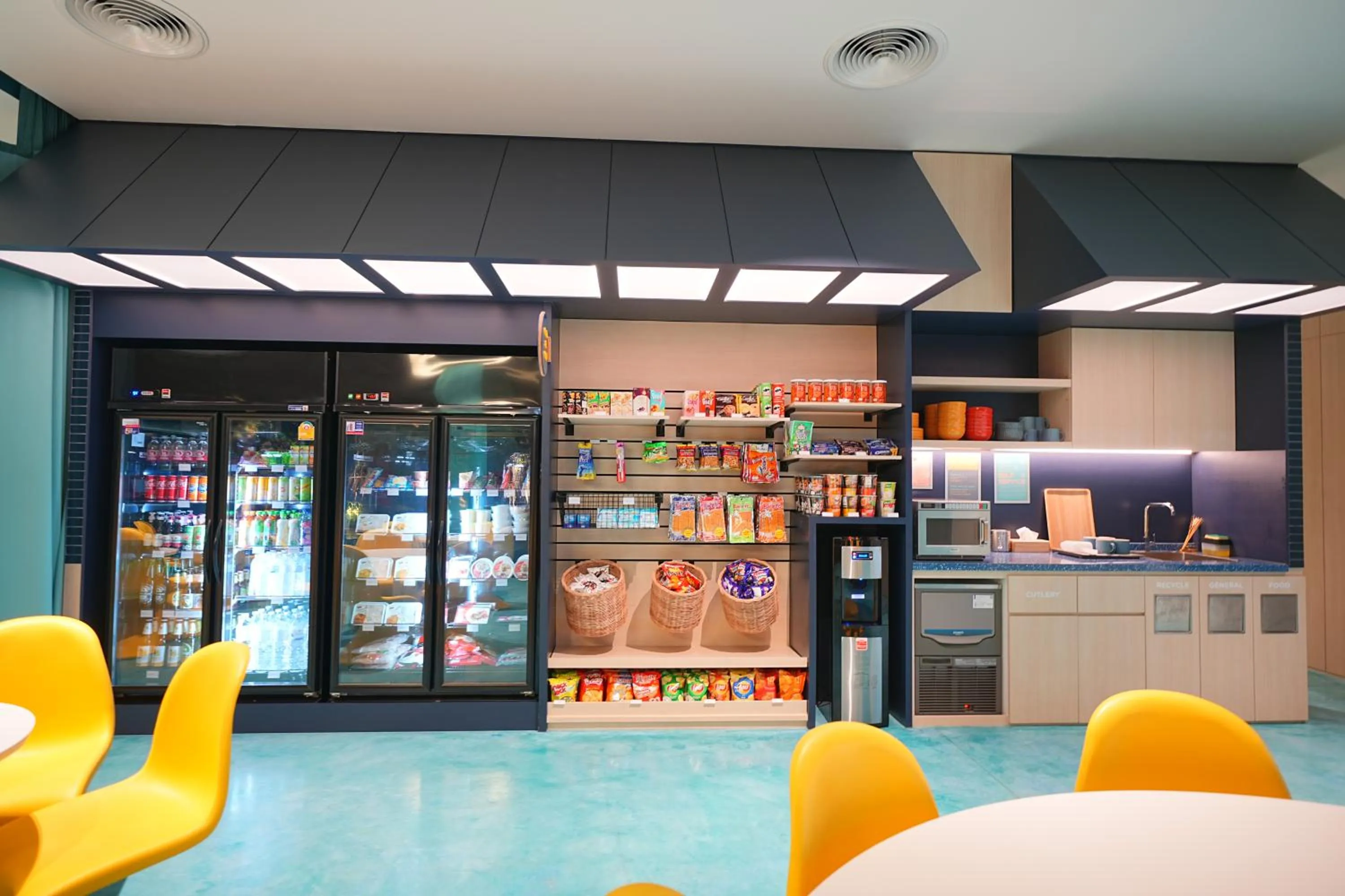 Kitchen or kitchenette in GO Hotel Ban Chang at Robinson Lifestyle Ban Chang