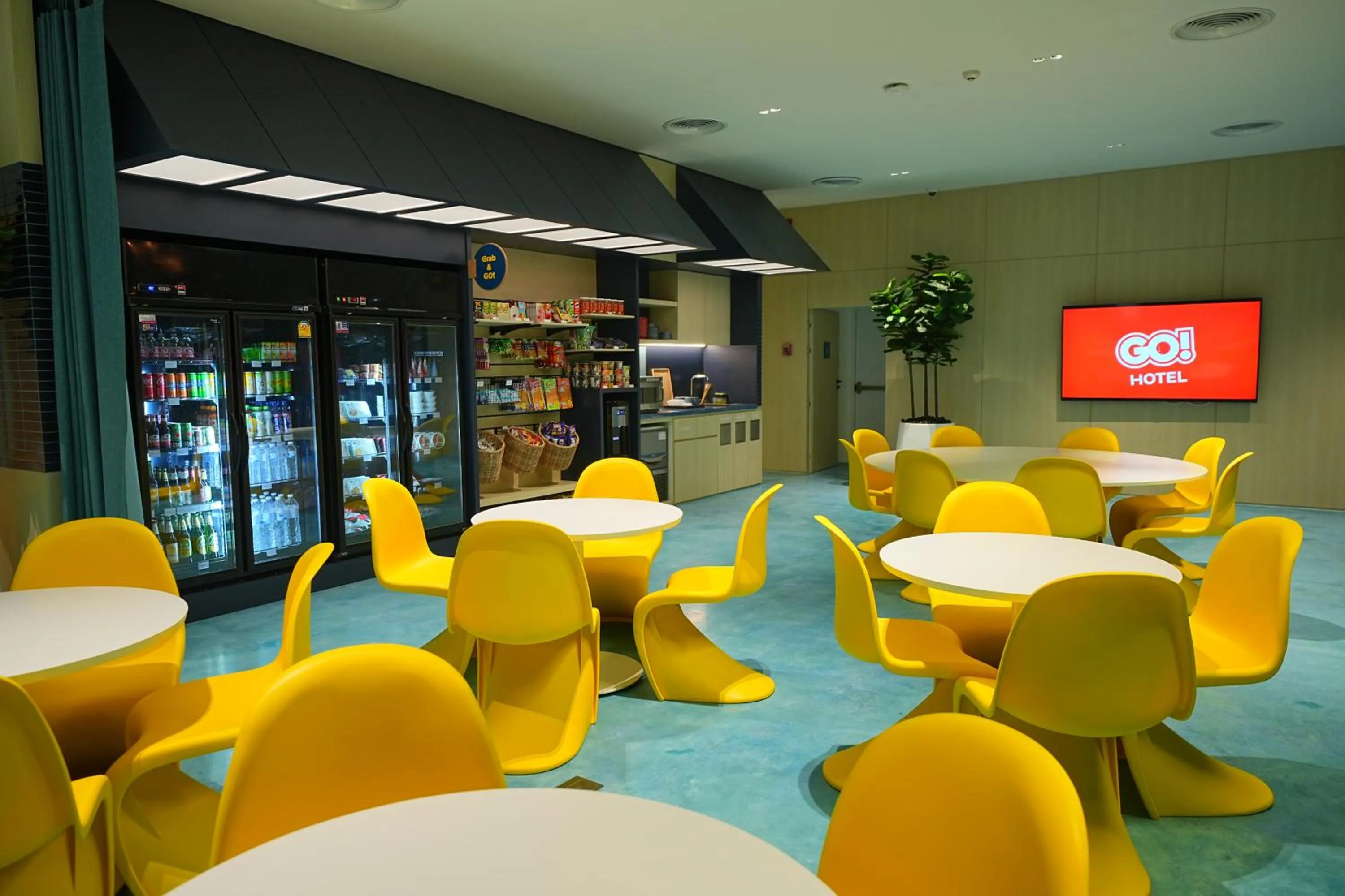 Restaurant/places to eat in GO Hotel Ban Chang at Robinson Lifestyle Ban Chang