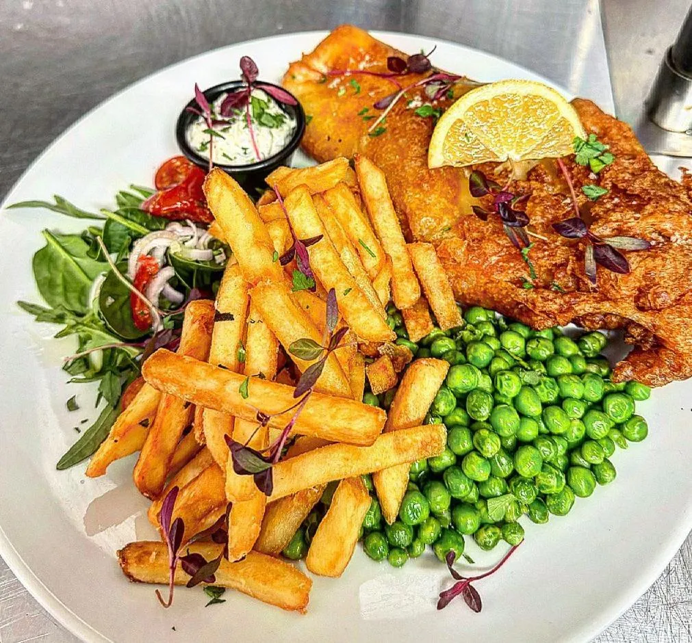 Restaurant/places to eat in The First & Last Inn