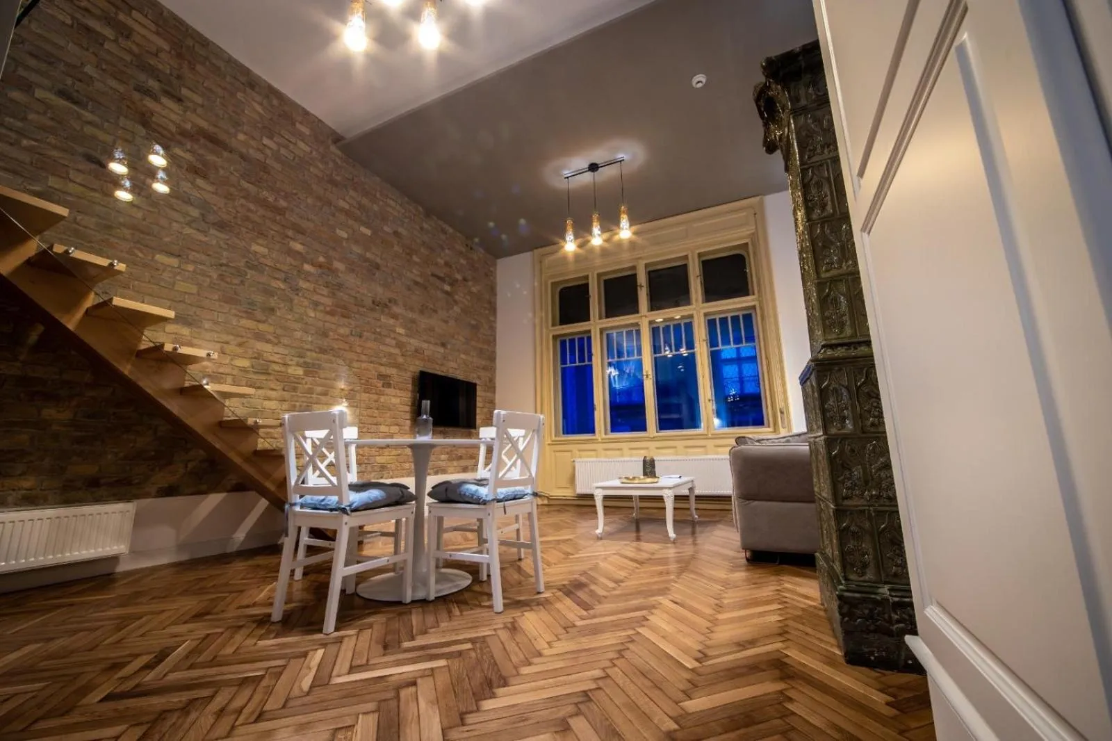 TV and multimedia in VISAJ Deluxe Downtown