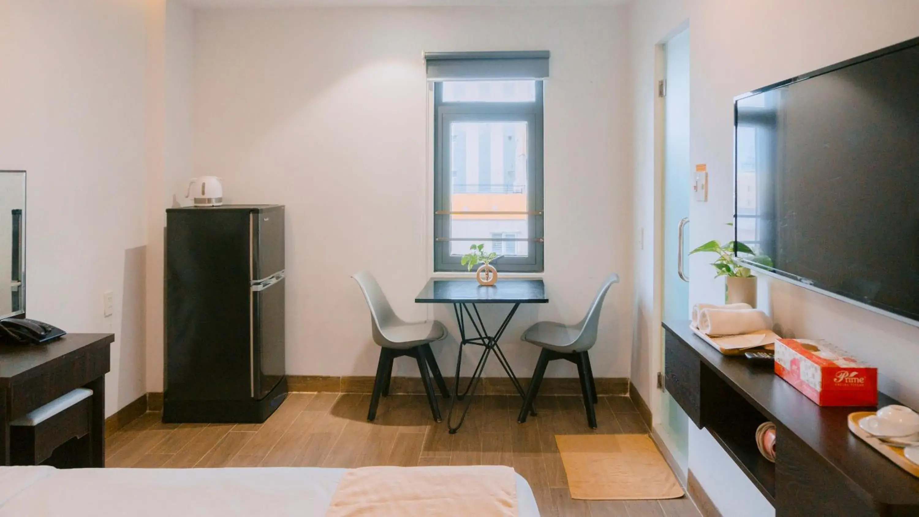 Superior Queen Room in Horizon Front Beach Hotel Danang Superior Queen Room in Horizon Front Beach Hotel Danang