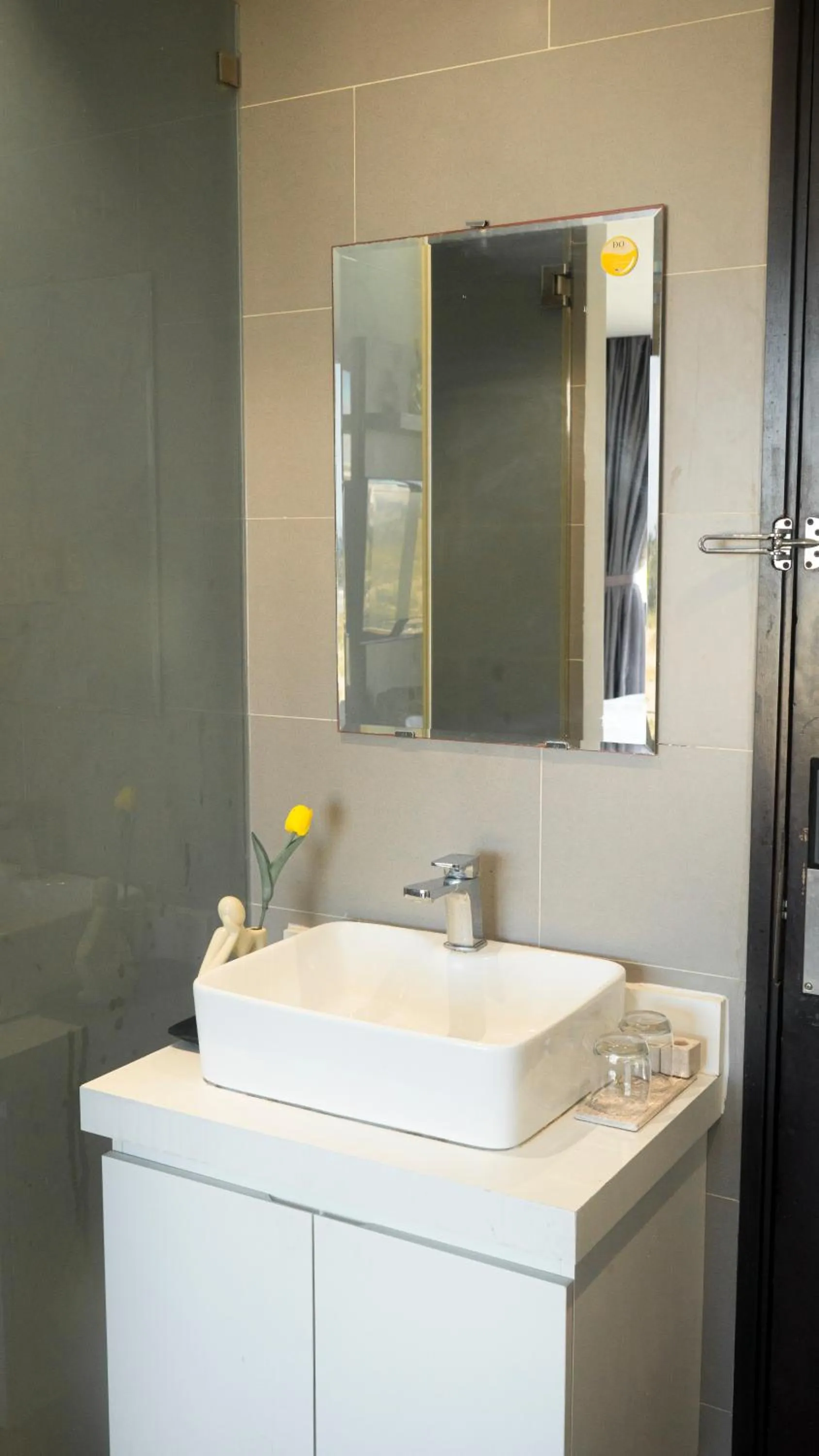 Shower in Horizon Front Beach Hotel Danang