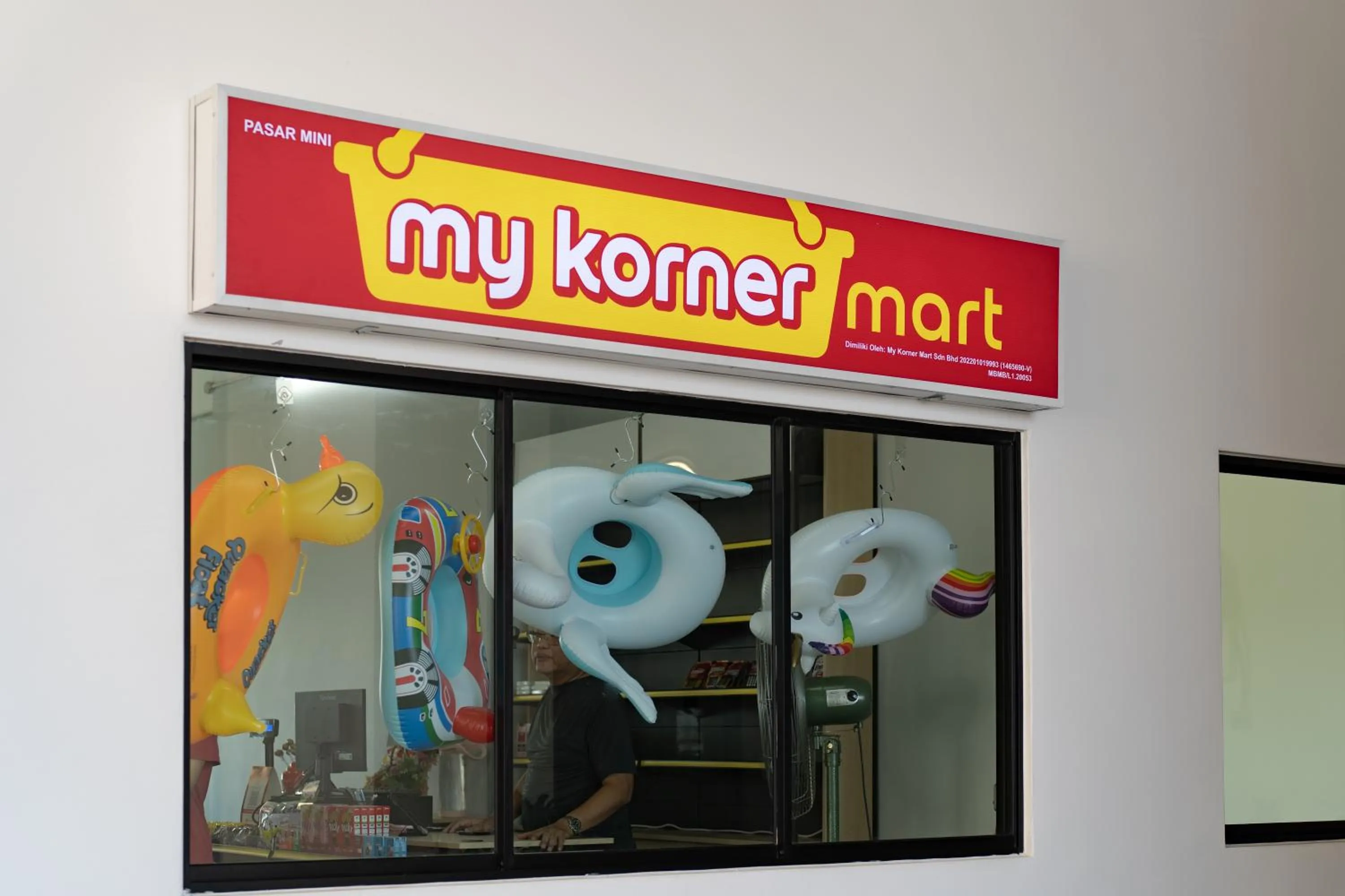 Supermarket/grocery shop in Amber Cove Impression City Melaka By Dawn Stay Free Netflix