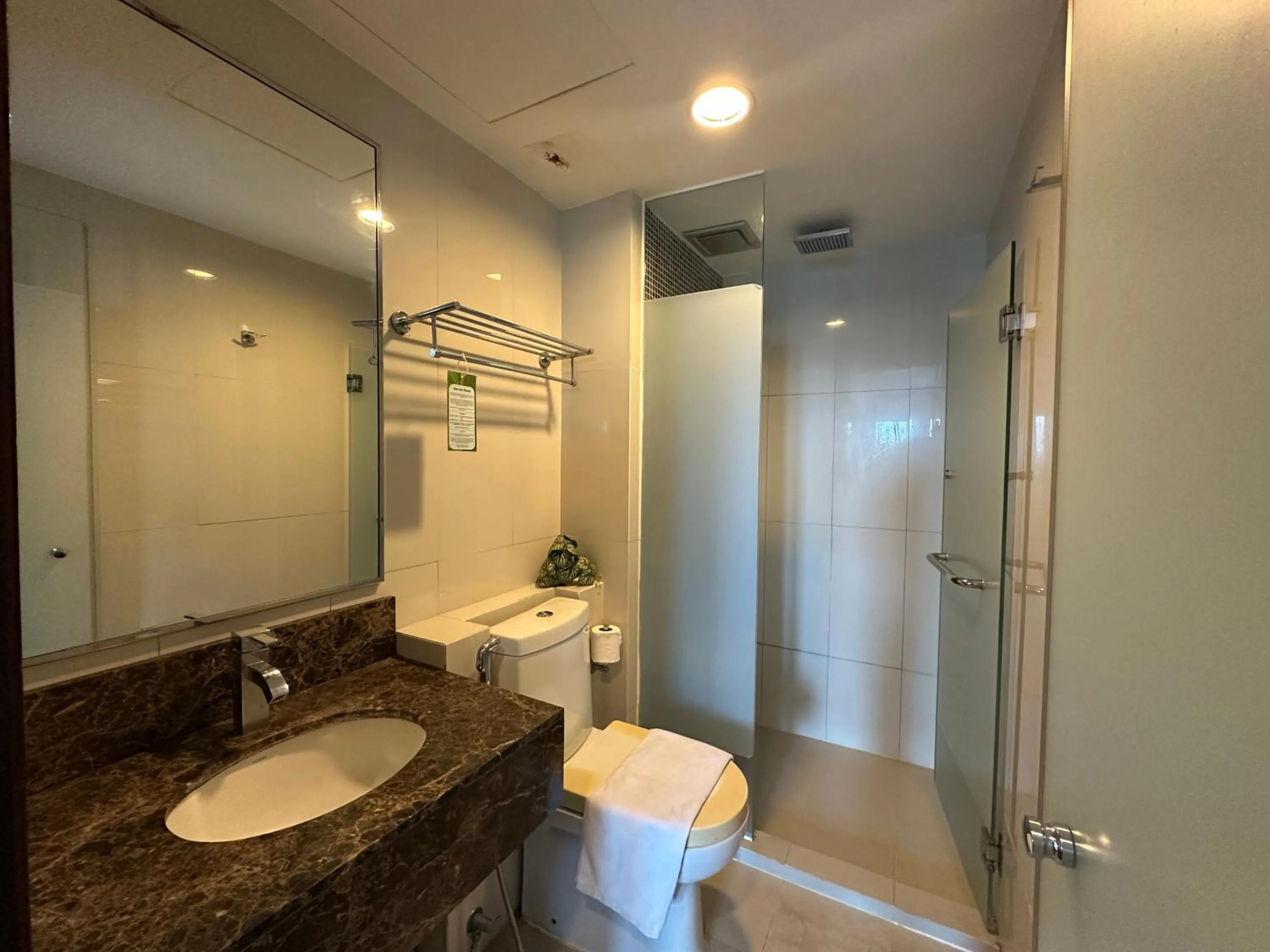 Greenage MingSuite 明绿时代套房 Kota Kinabalu 亚庇市中心