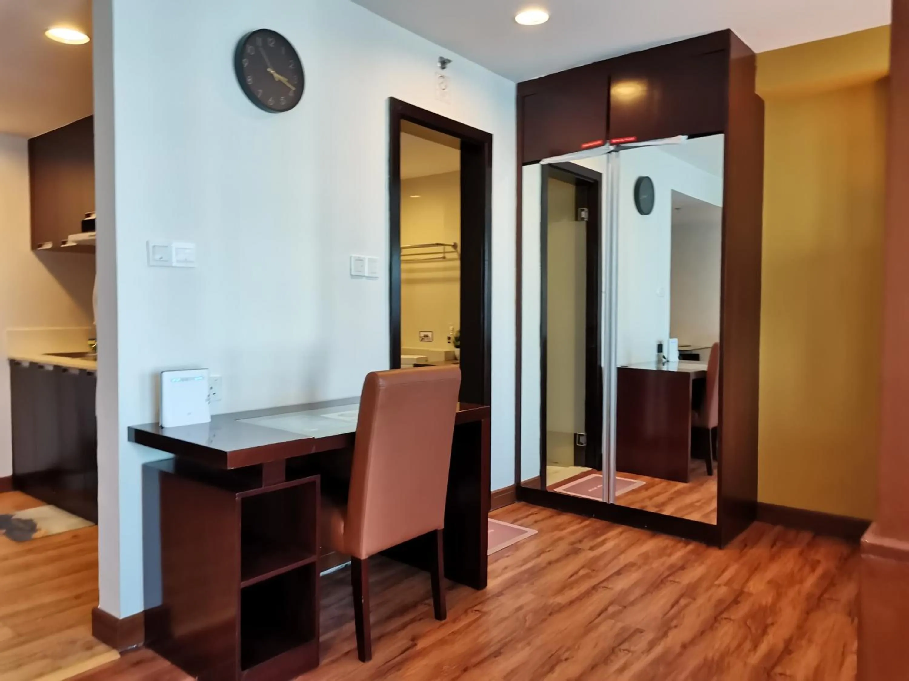 Dining area in Greenage MingSuite 明绿时代套房 Kota Kinabalu 亚庇市中心