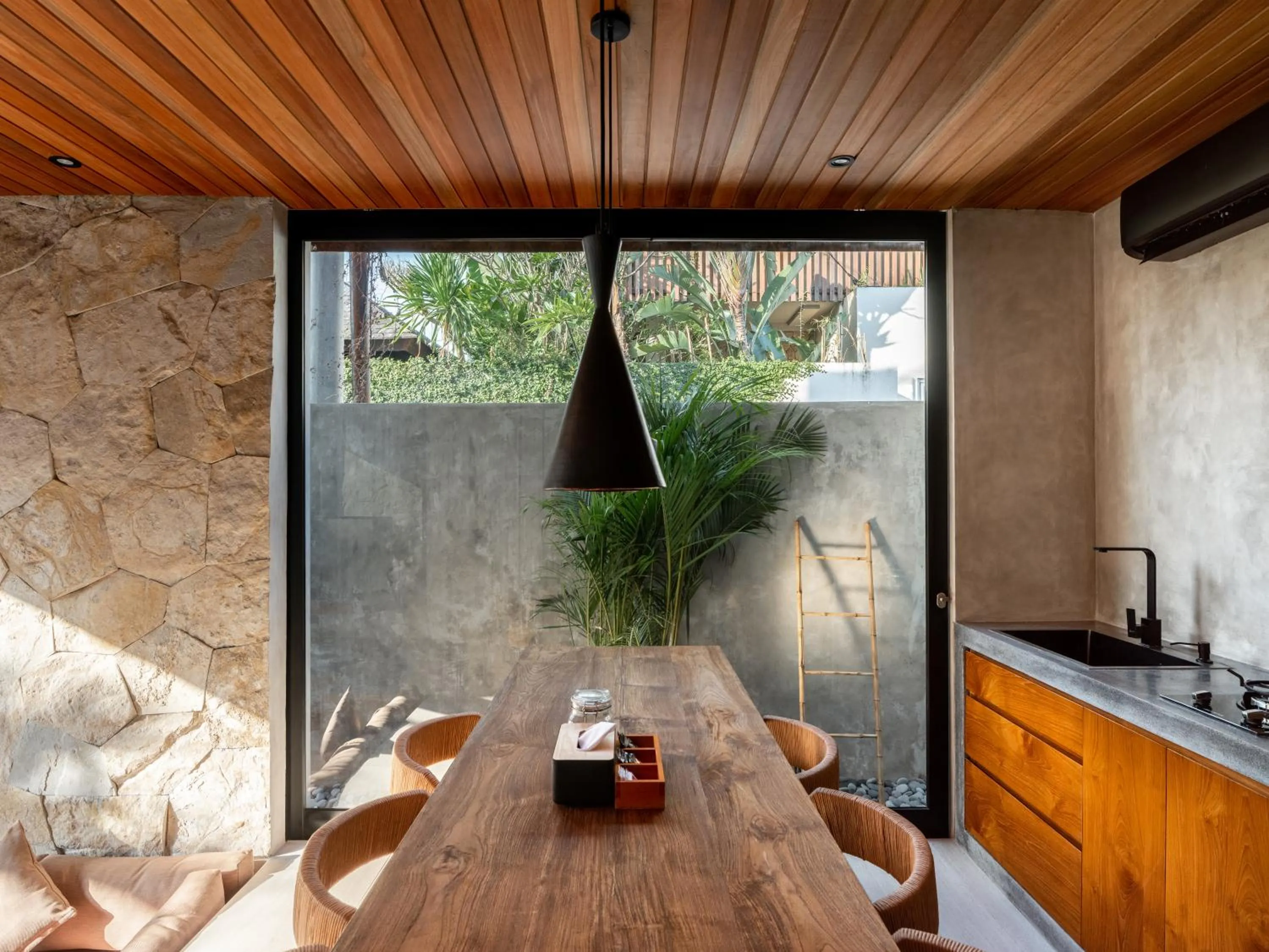 Kitchen or kitchenette in Blacksand Villas Canggu