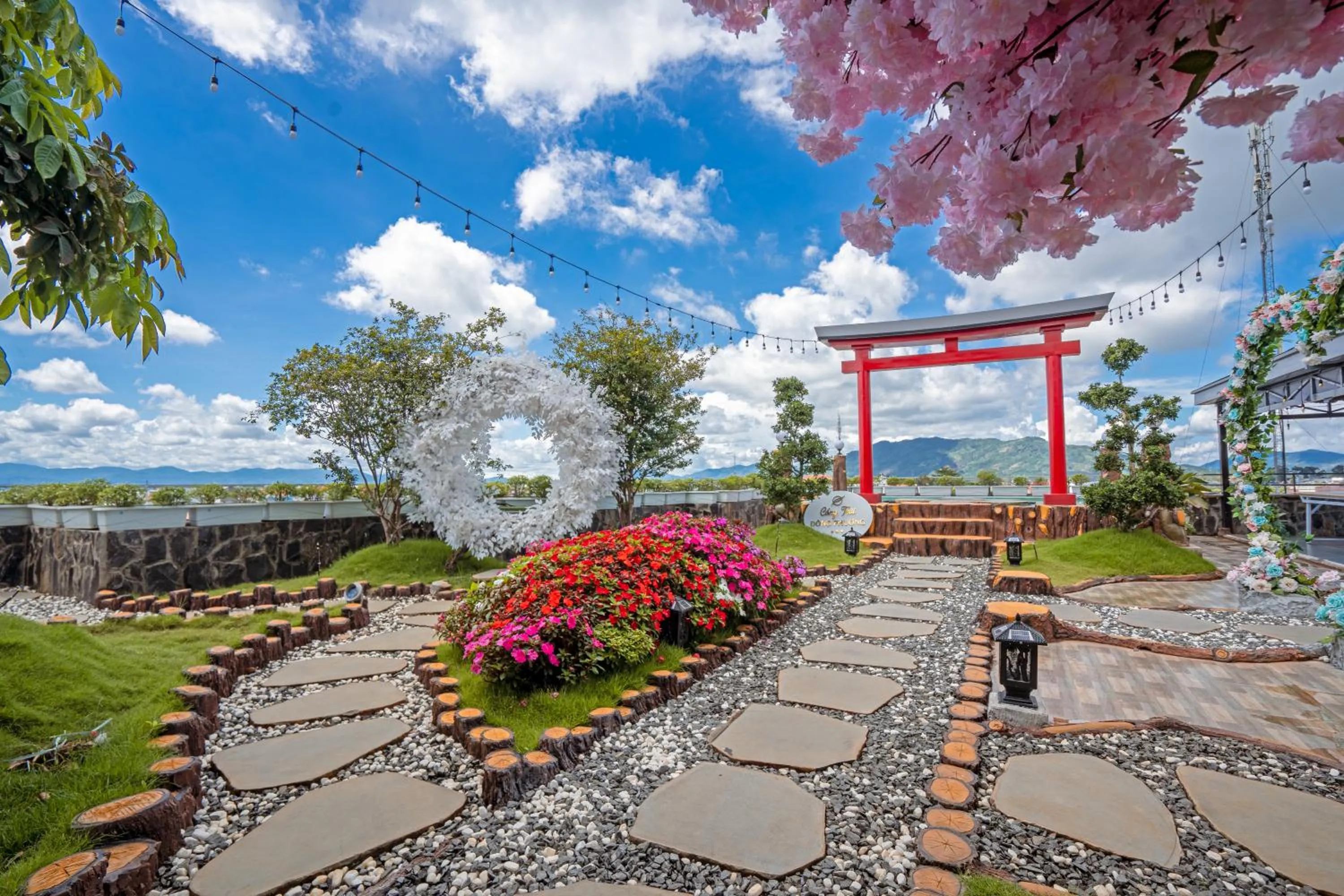 Restaurant/places to eat in DONG PHUONG HOTEL