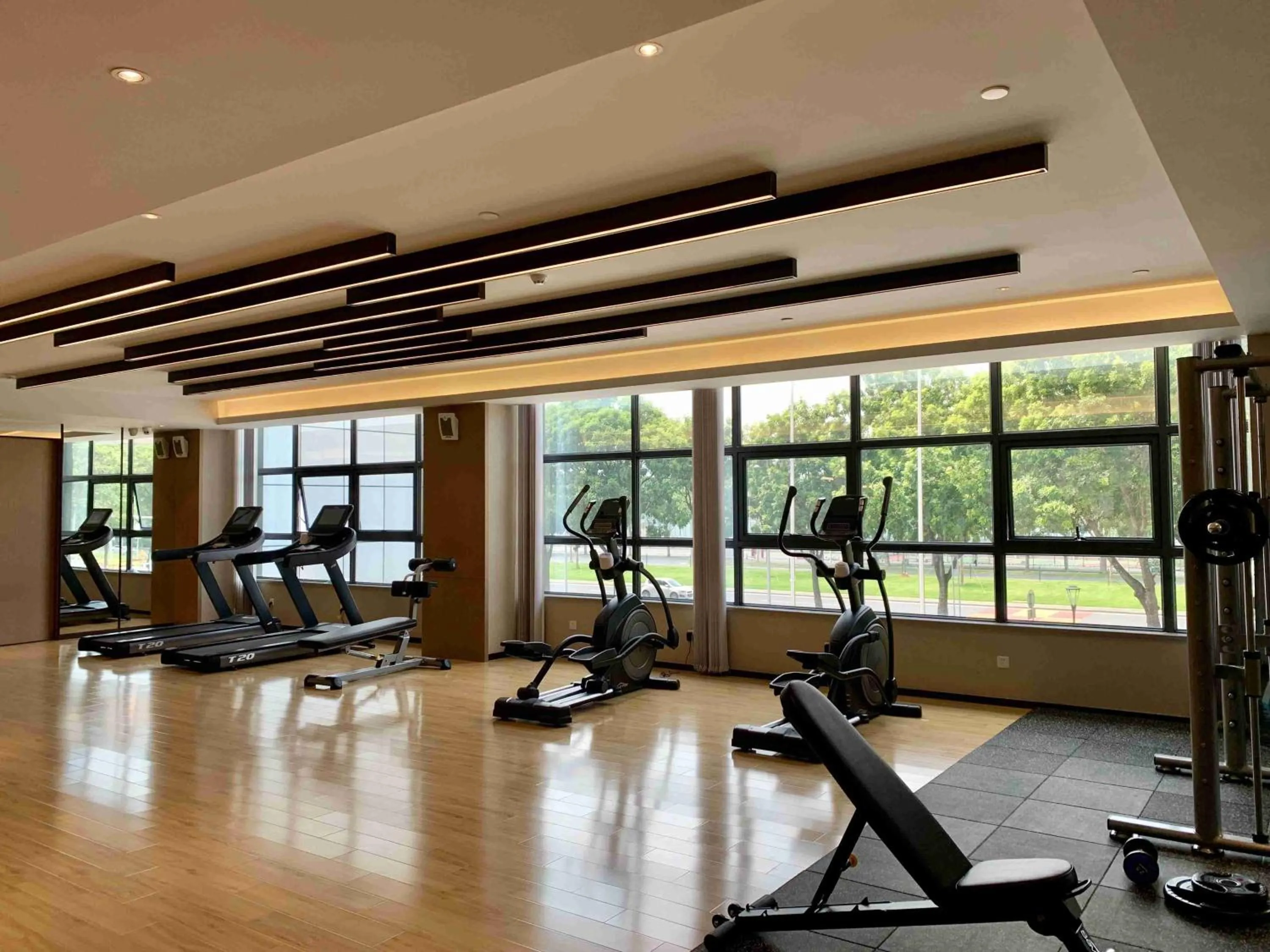 Fitness centre/facilities in Guangzhou Southern Airlines Pearl Airport Hotel