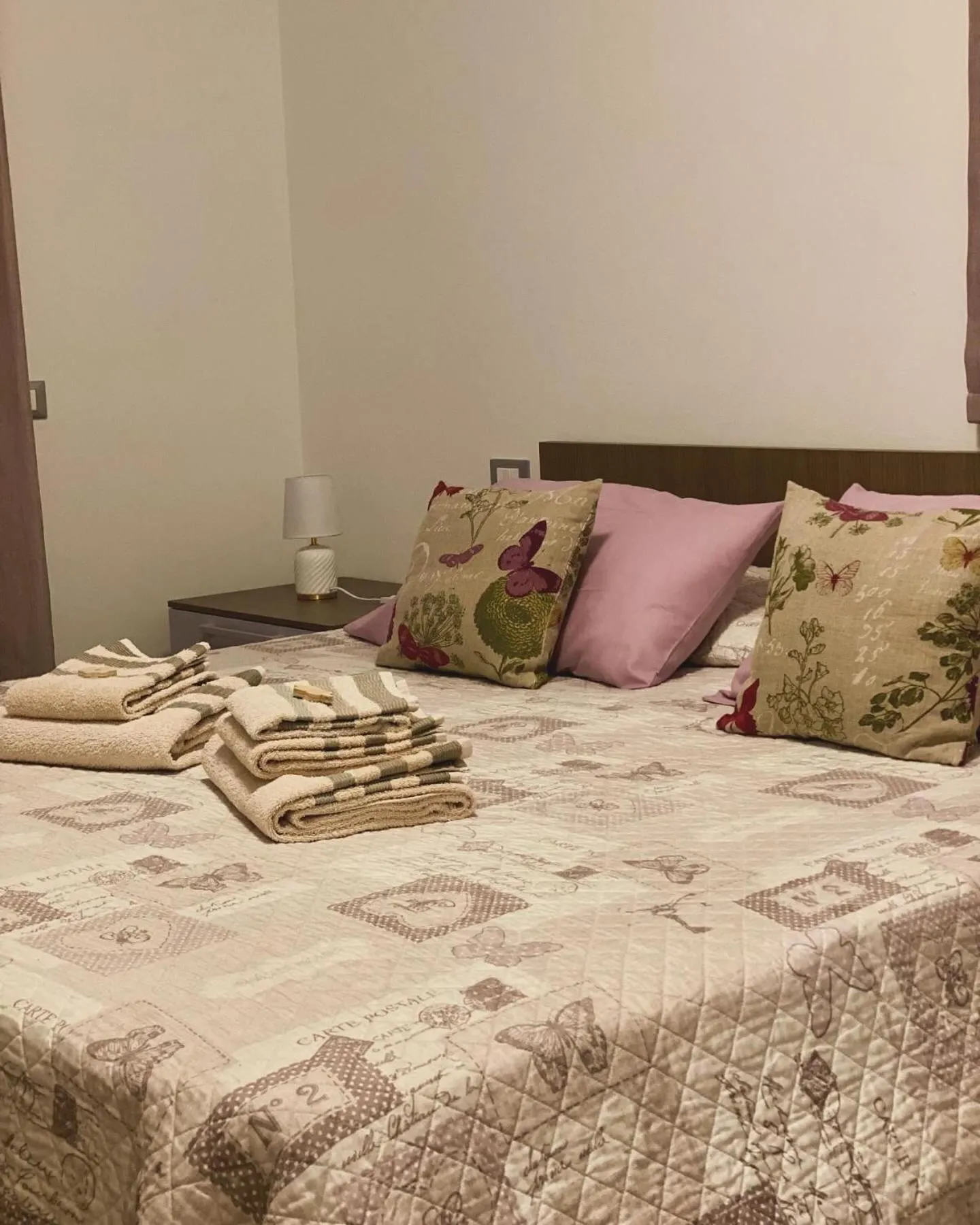 Bedroom, Bed in Holiday Rooms La Campagnetta