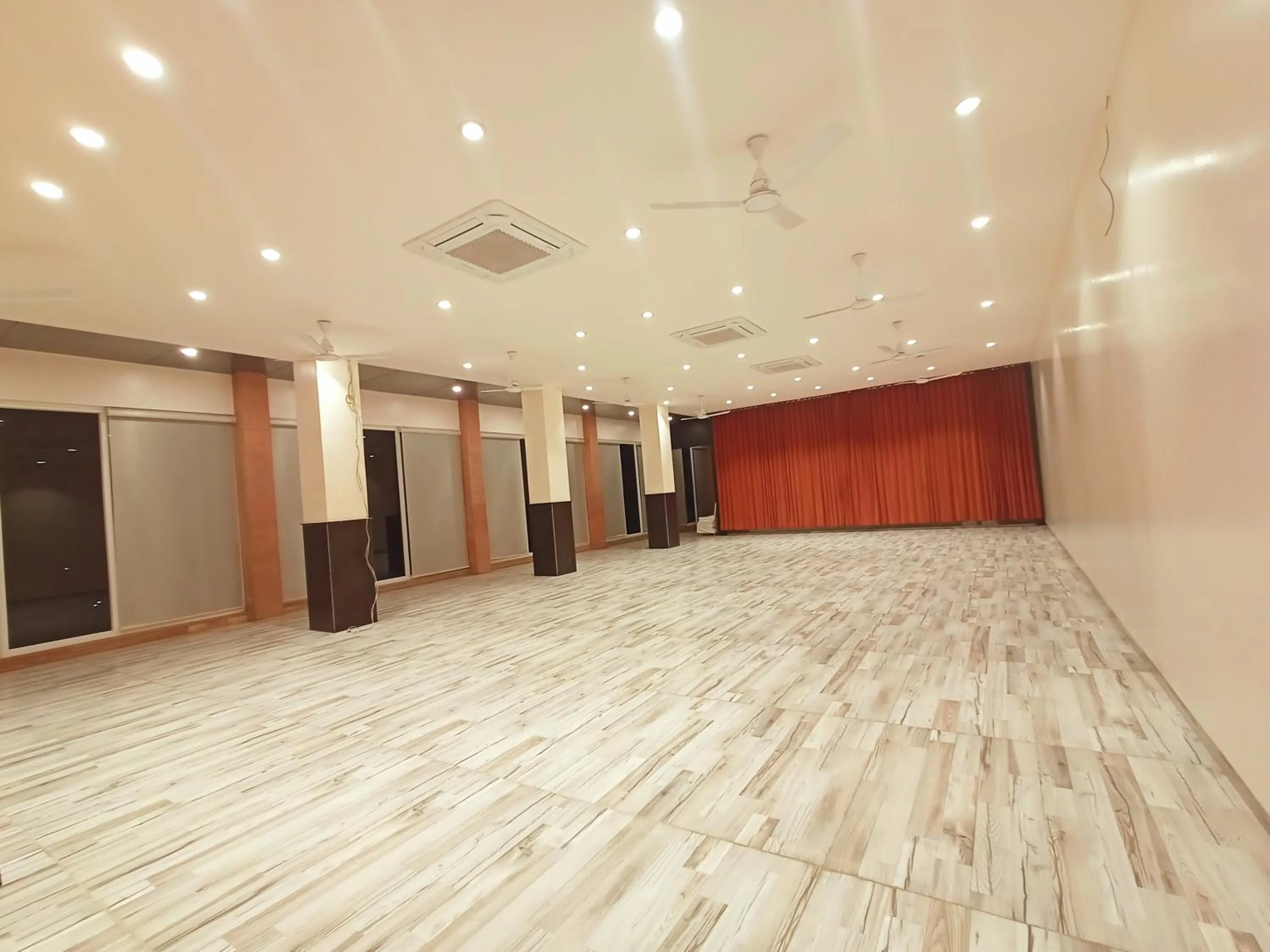 Banquet/Function facilities in Radhamangal Colors Inn