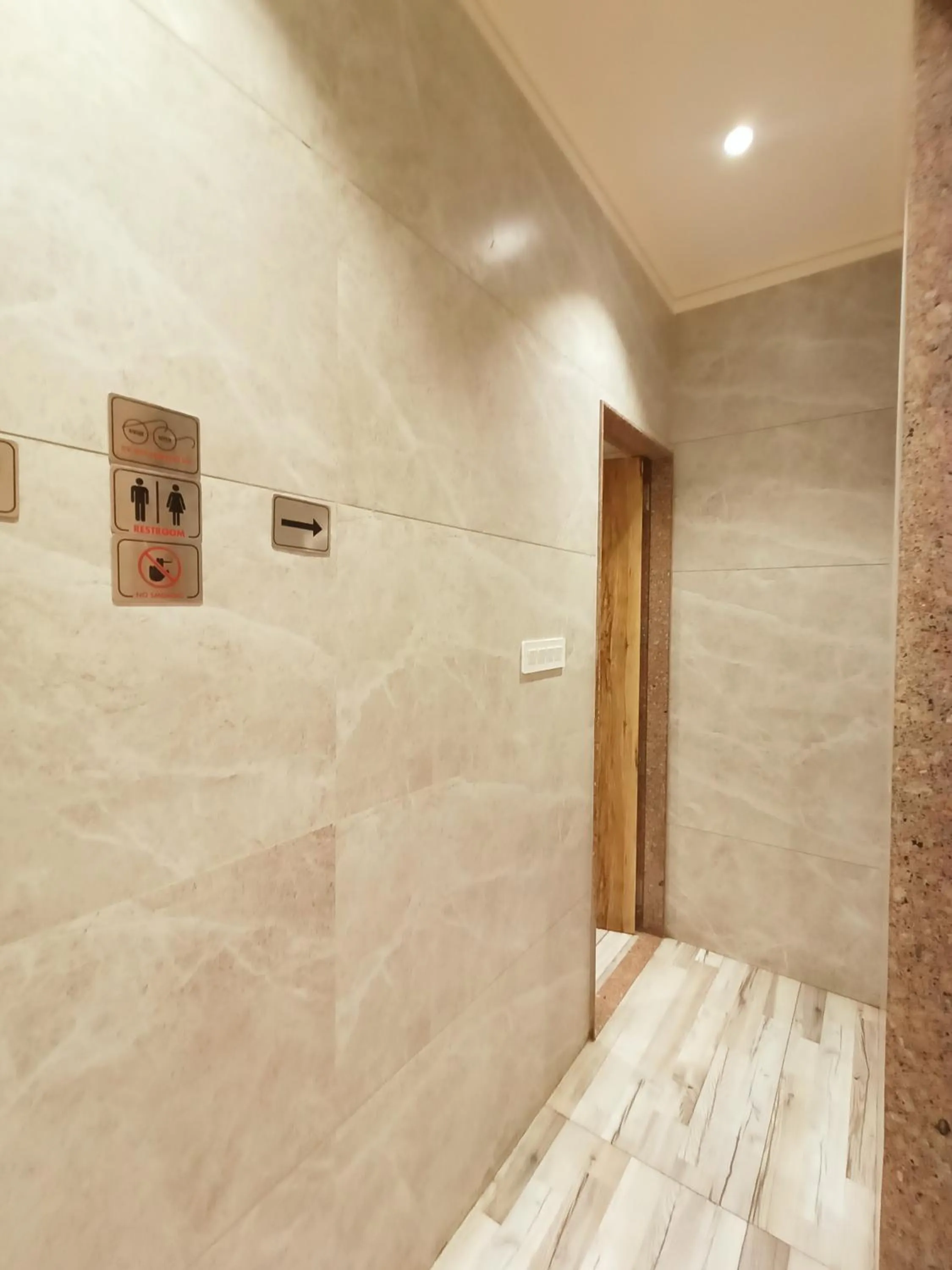 Bathroom in Radhamangal Colors Inn