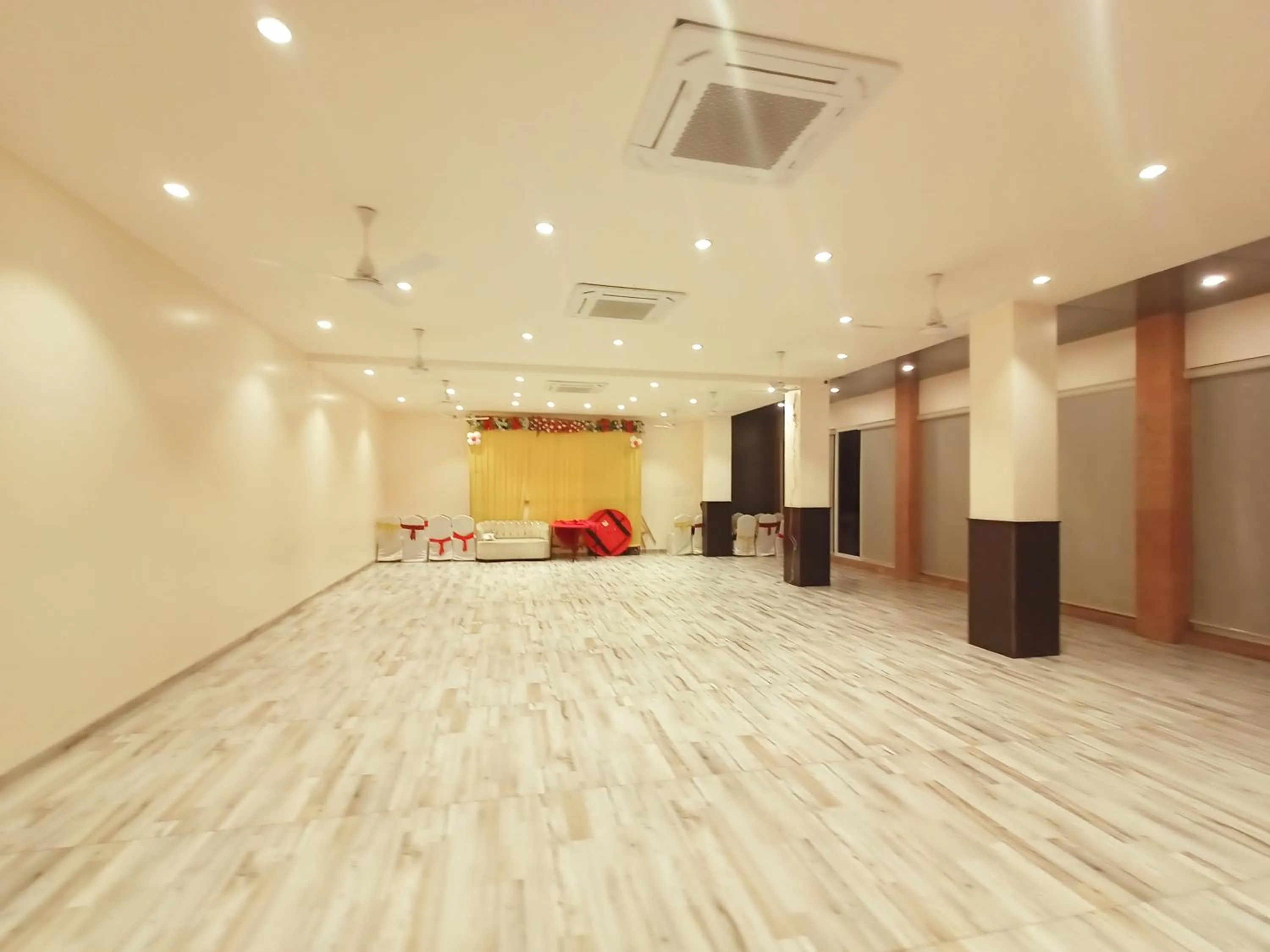 Banquet/Function facilities in Radhamangal Colors Inn