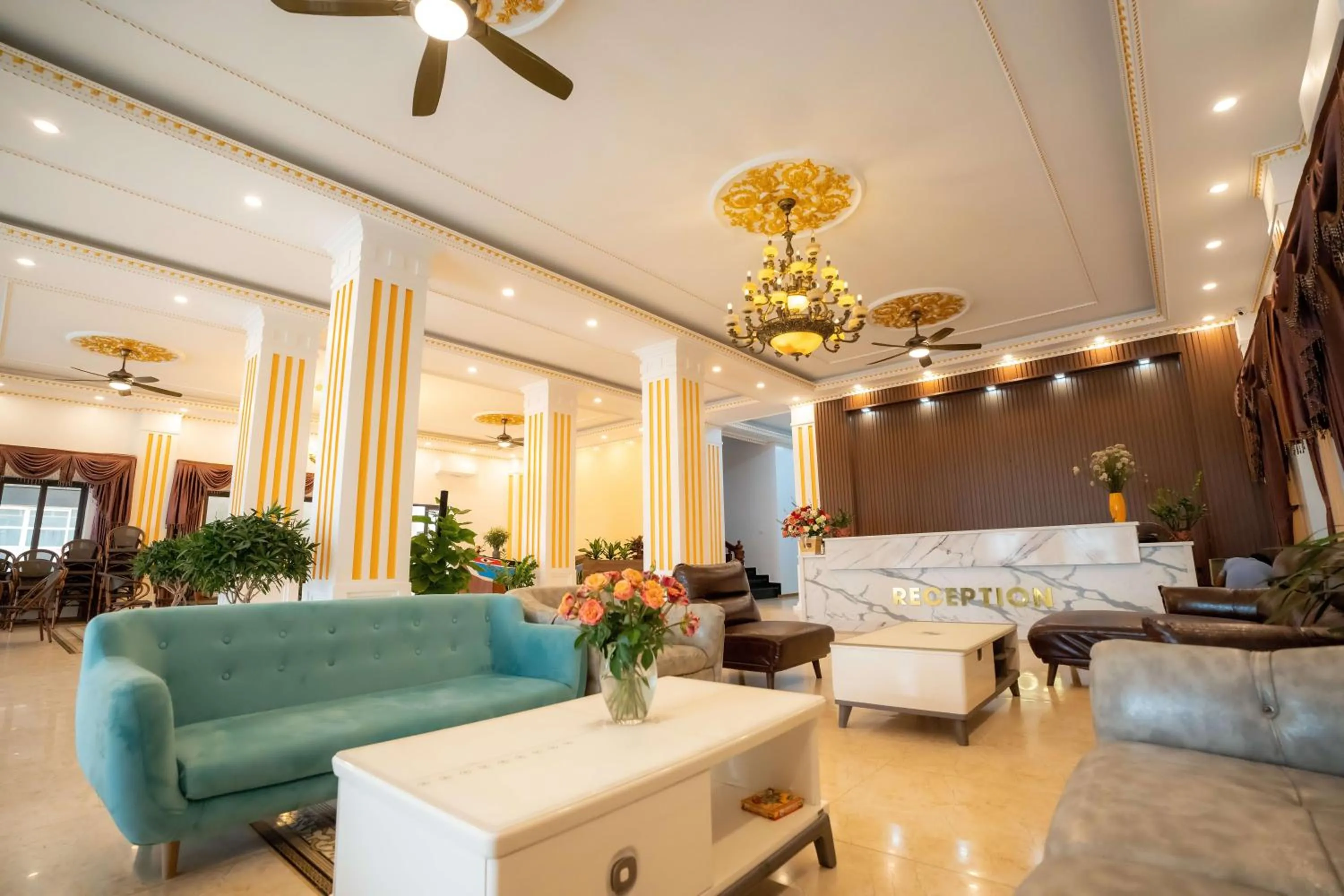 Seating area in Vsana Vu Son Hotel